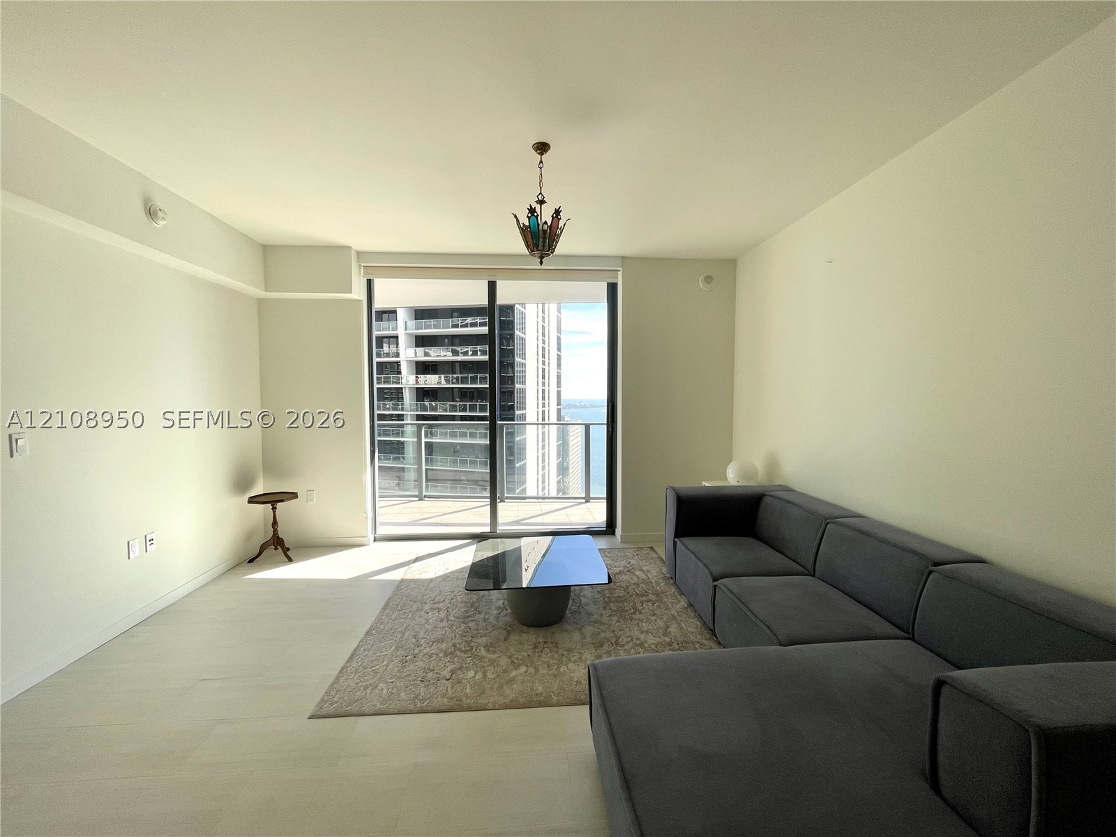 1000 Brickell Plz #4303 Miami, FL 33131
