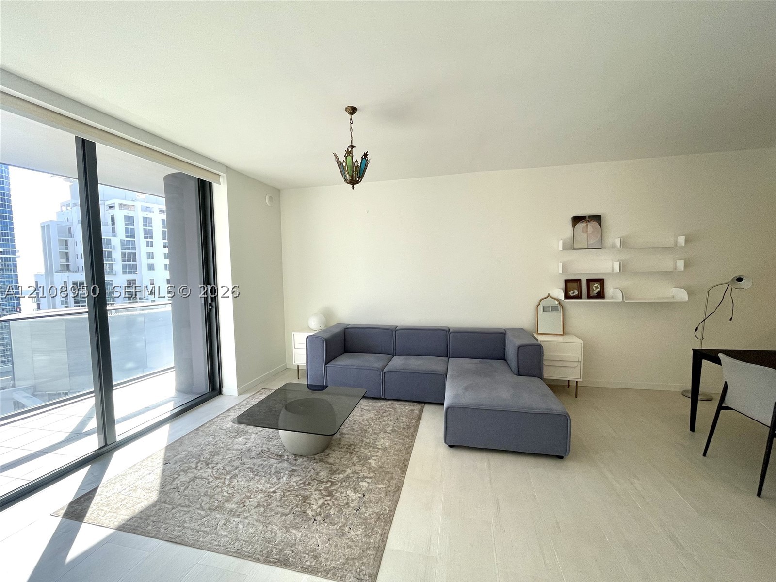 1000 Brickell Plz #4303 Miami, FL 33131