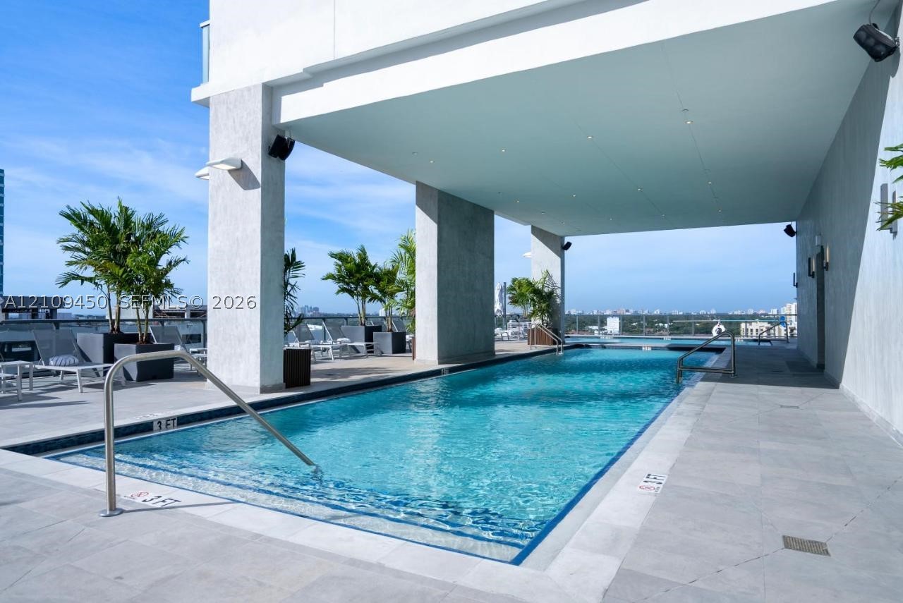 229 SW 9th St #702 Miami, FL 33130