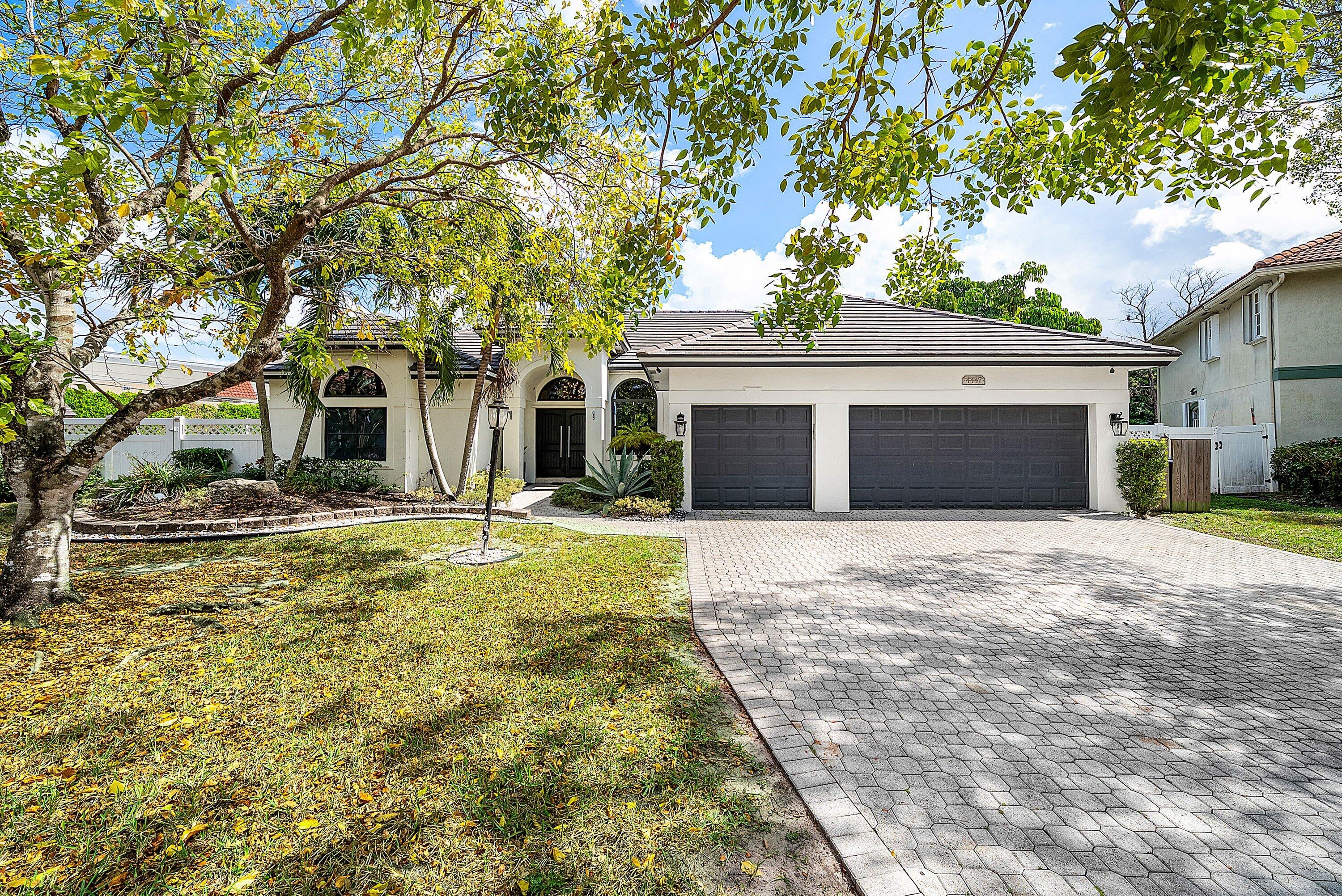 4447 NW 82nd Coral Springs, FL 33065