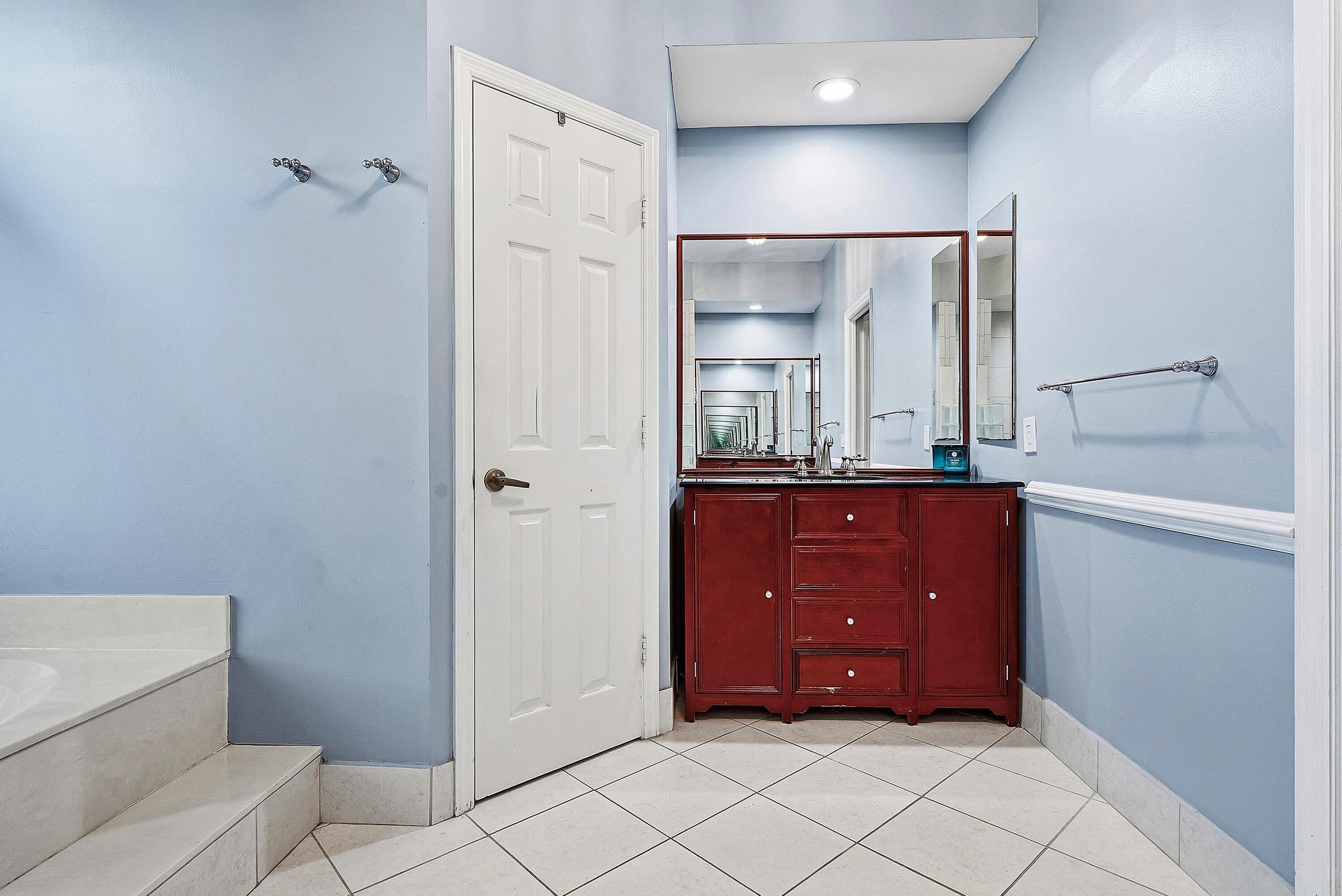 4447 NW 82nd Coral Springs, FL 33065