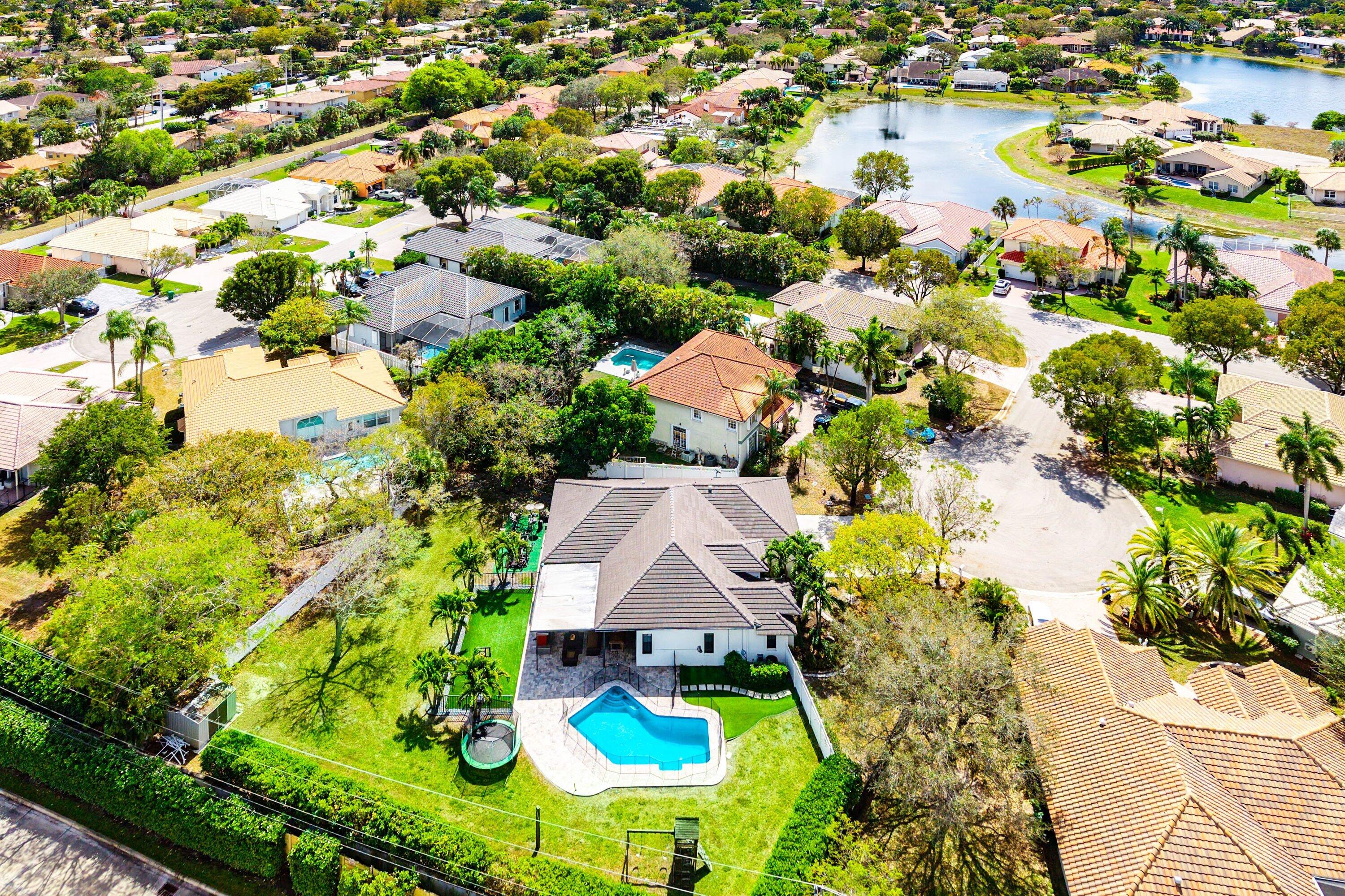 4447 NW 82nd Coral Springs, FL 33065