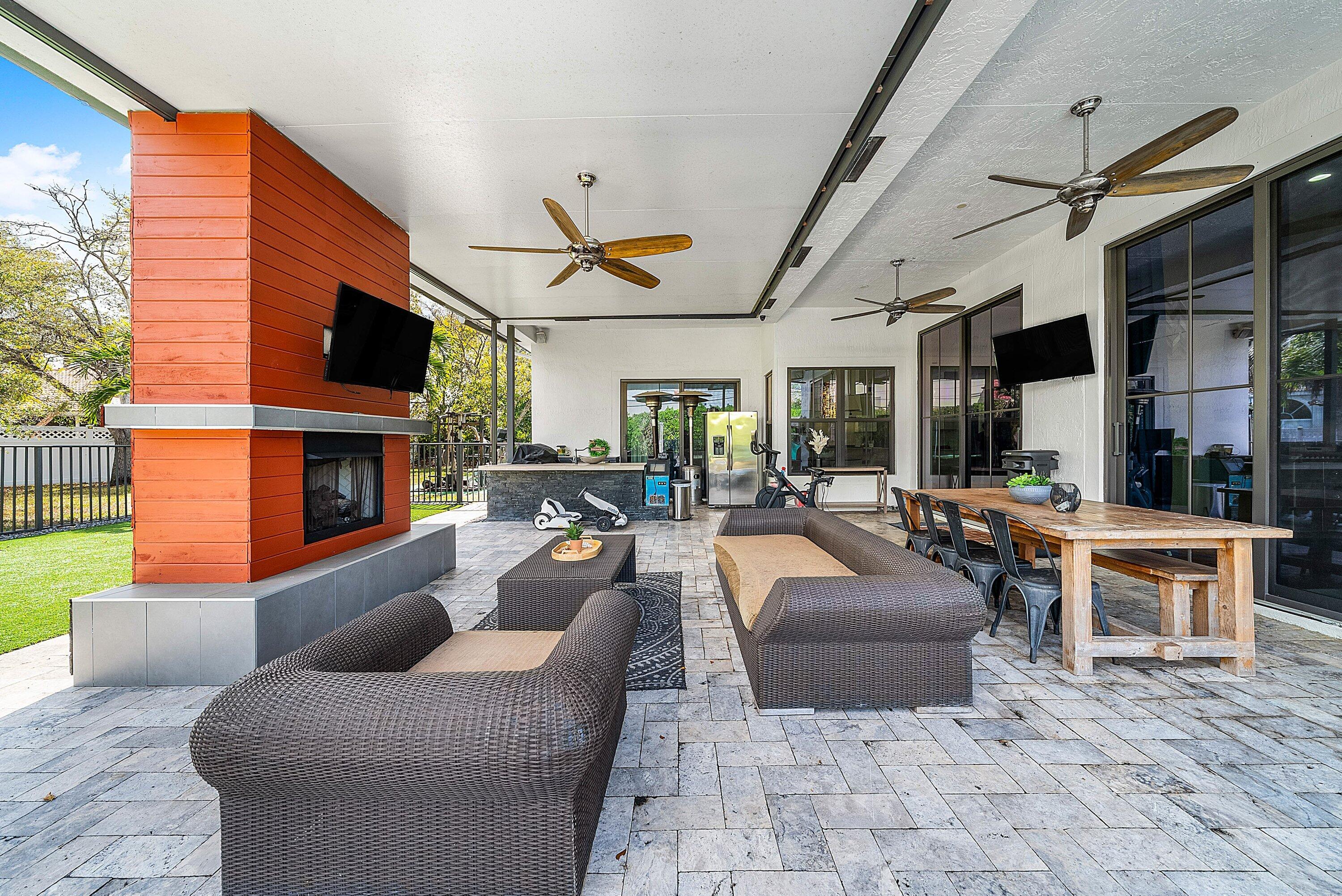 4447 NW 82nd Coral Springs, FL 33065