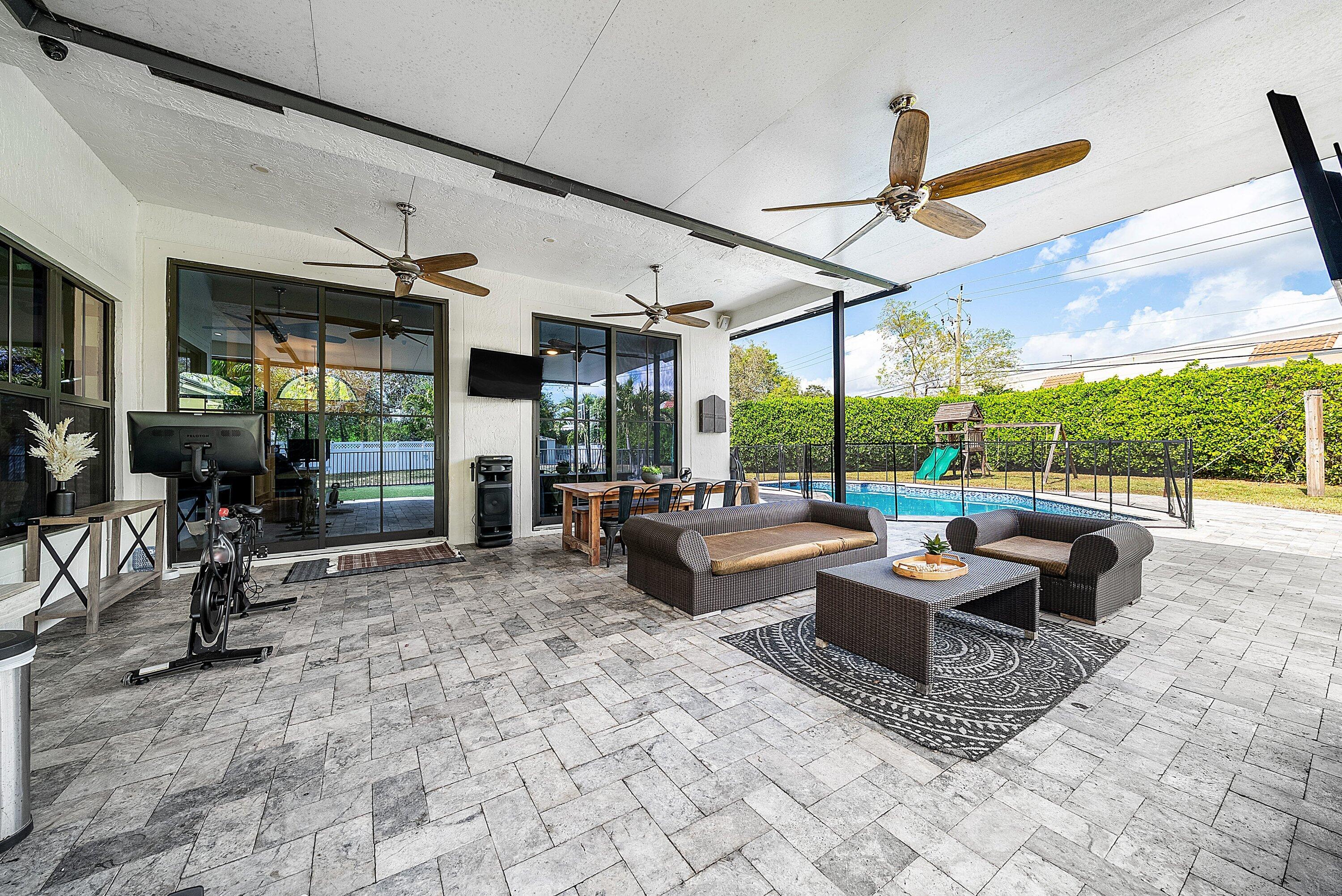 4447 NW 82nd Coral Springs, FL 33065