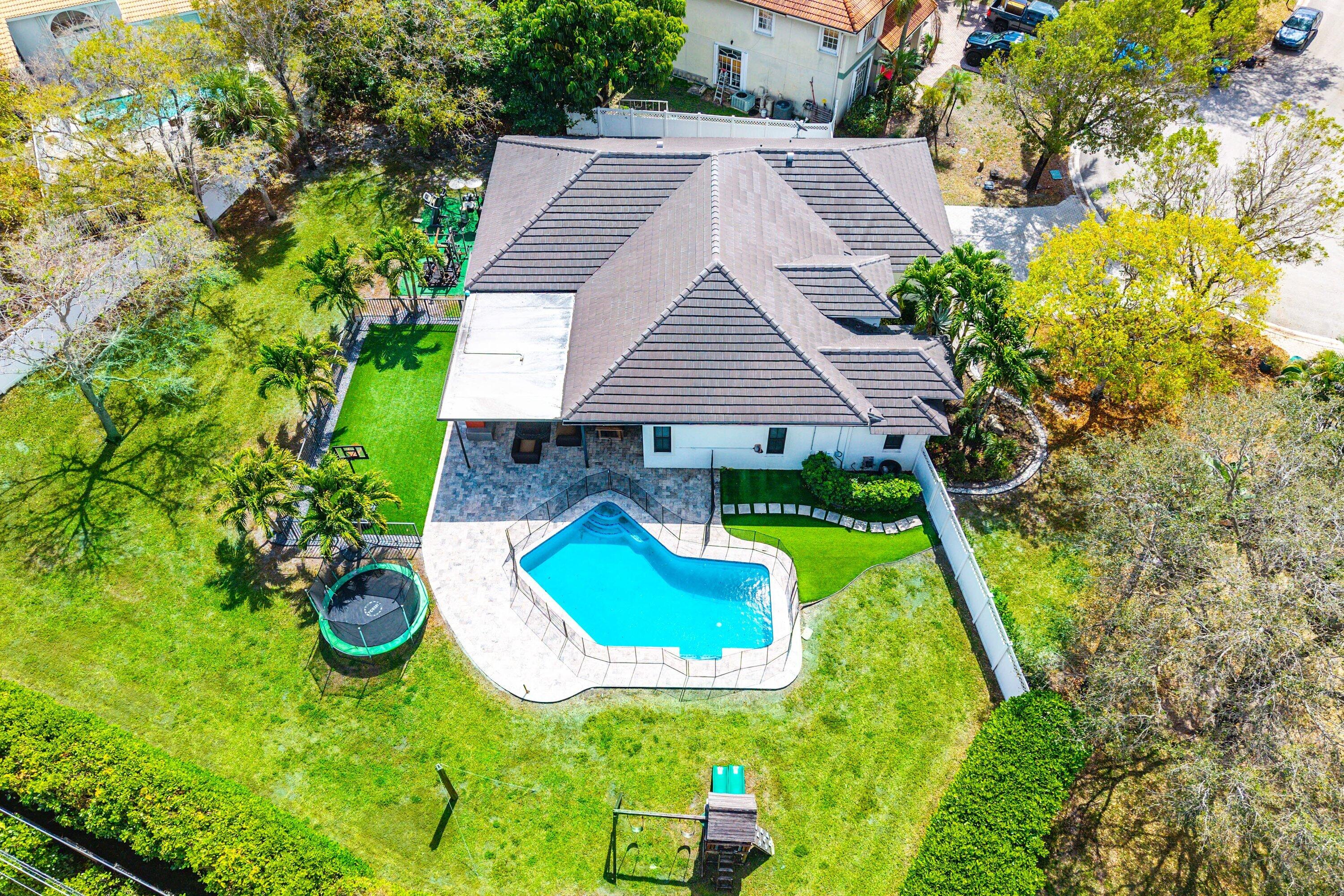 4447 NW 82nd Coral Springs, FL 33065