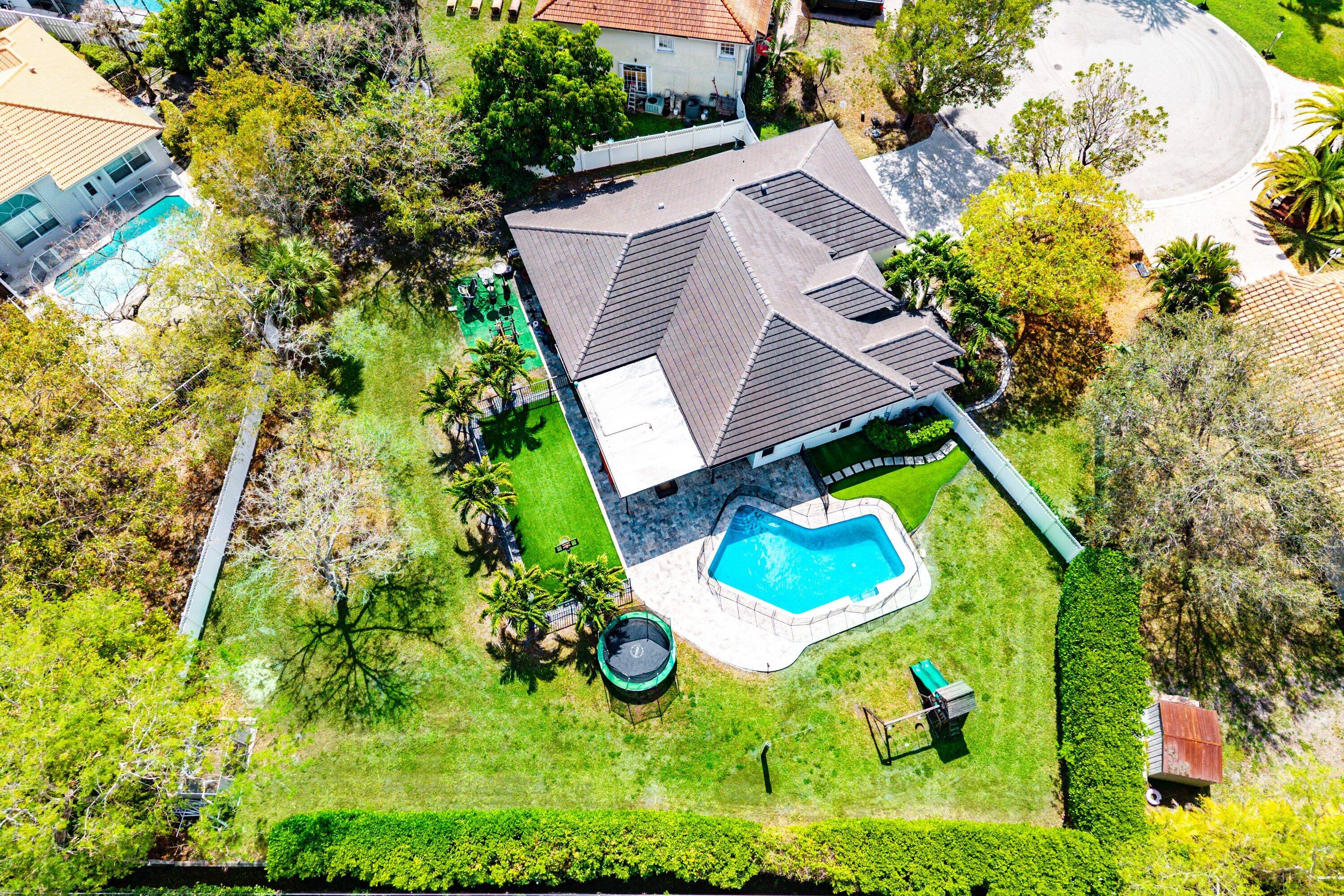 4447 NW 82nd Coral Springs, FL 33065