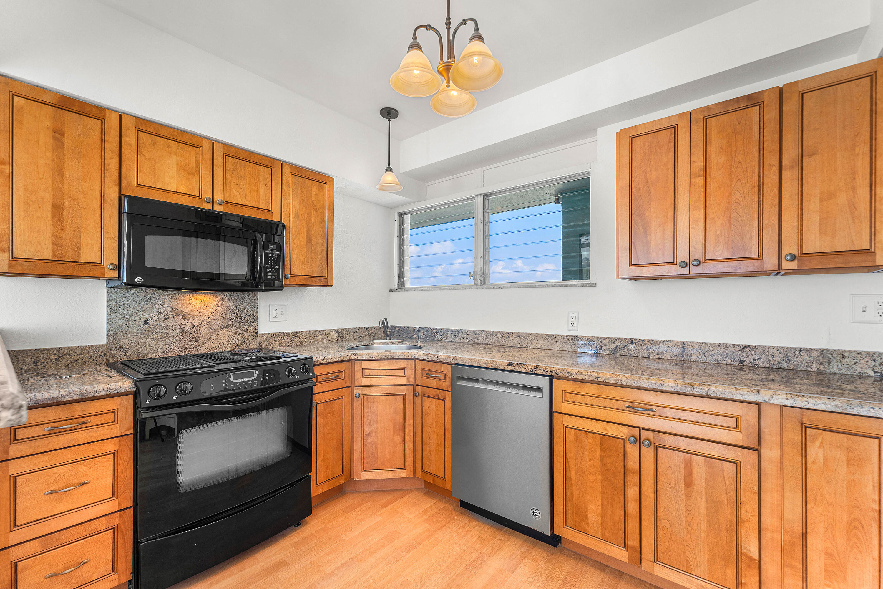 1900 S Ocean #702 Fort Lauderdale, FL 33316