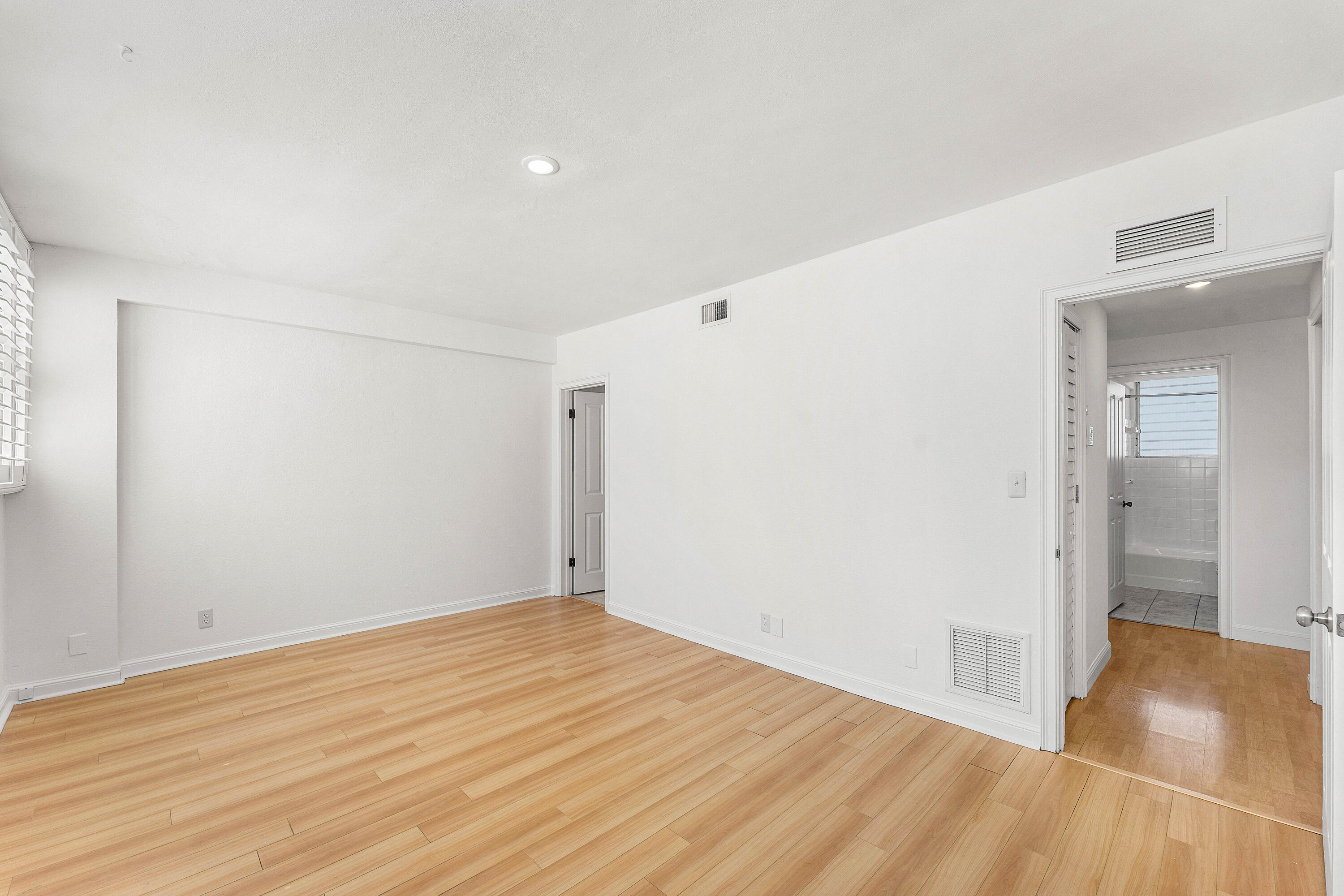 1900 S Ocean #702 Fort Lauderdale, FL 33316