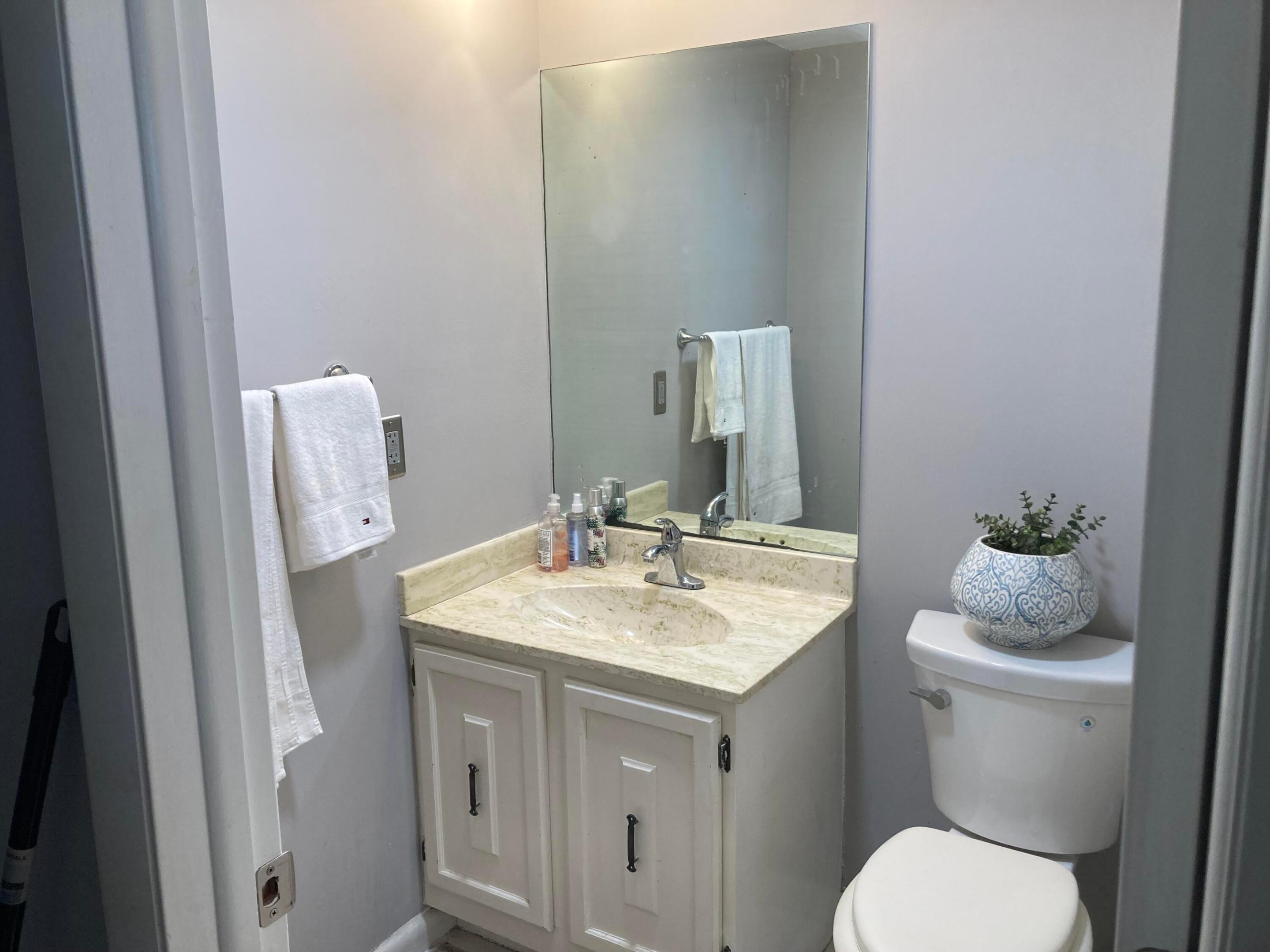 Undisclosed Address Tequesta, FL 33469