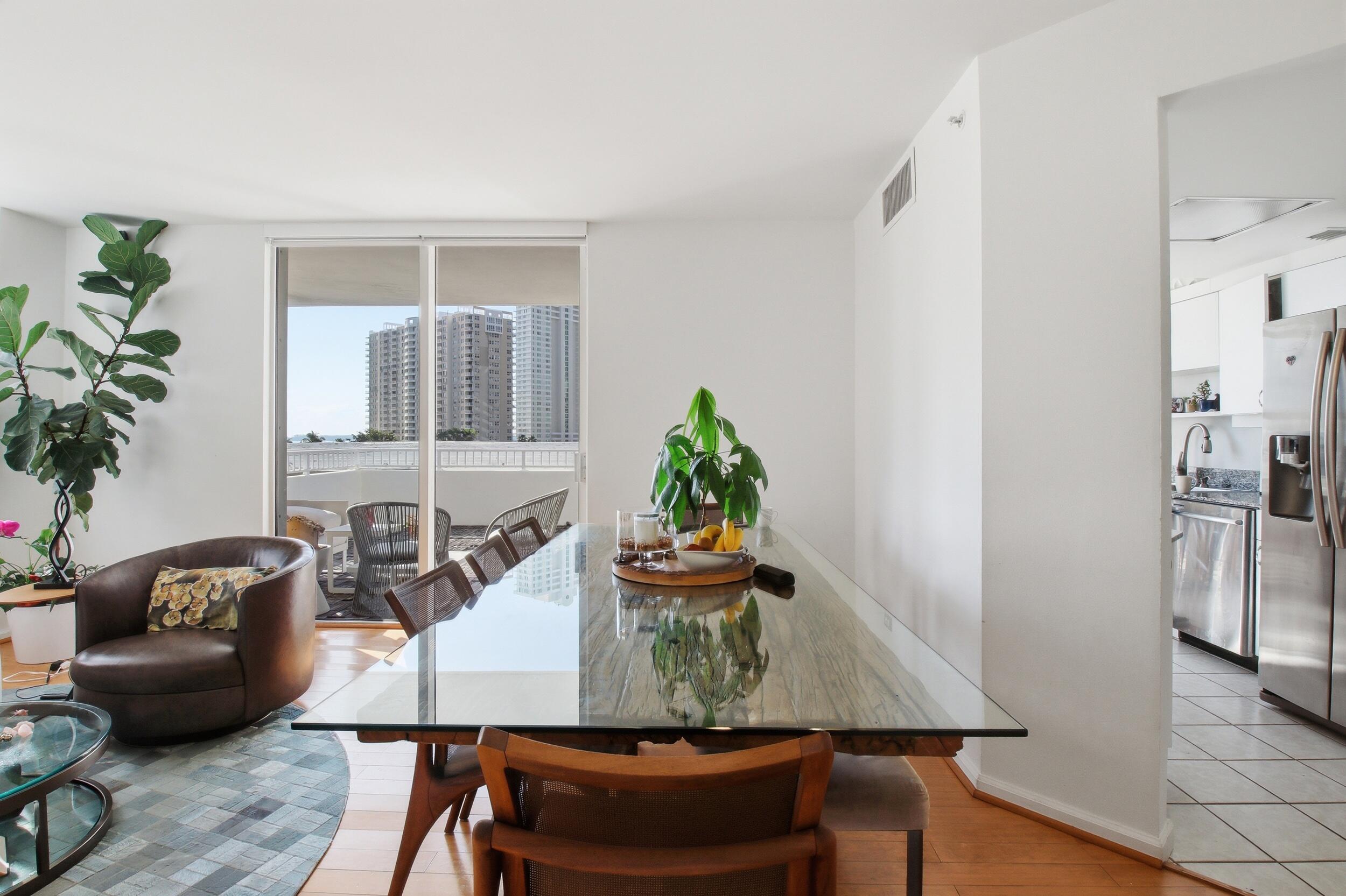 701 Brickell Key #610 Miami, FL 33131