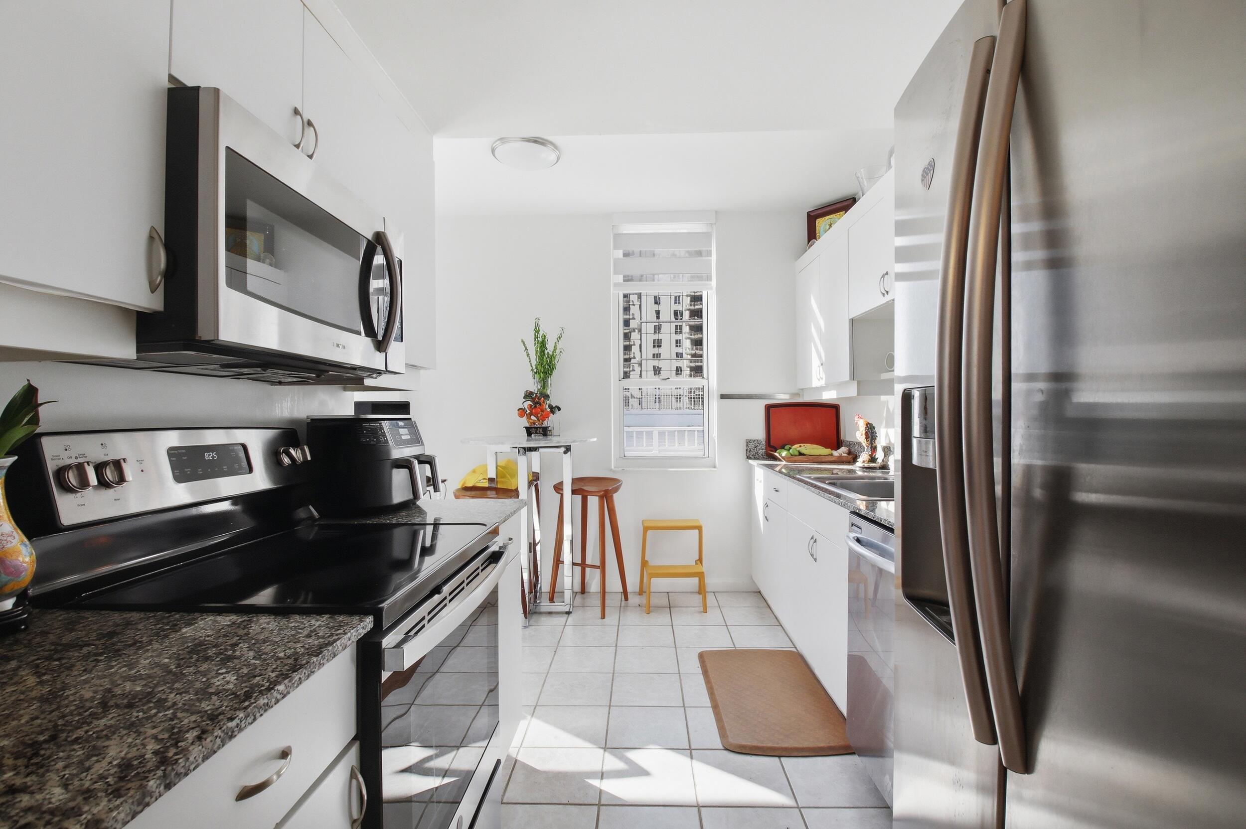 701 Brickell Key #610 Miami, FL 33131