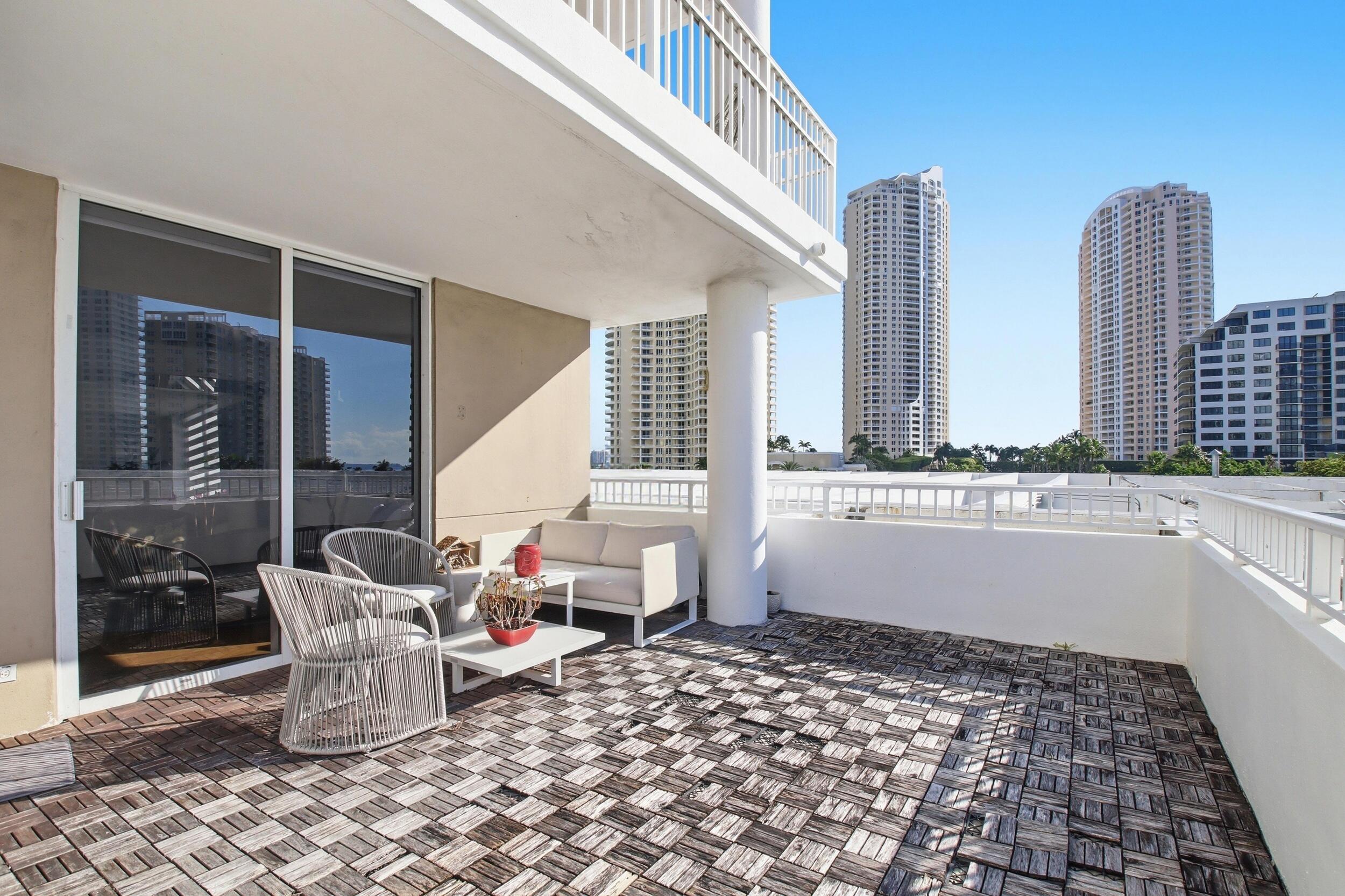 701 Brickell Key #610 Miami, FL 33131