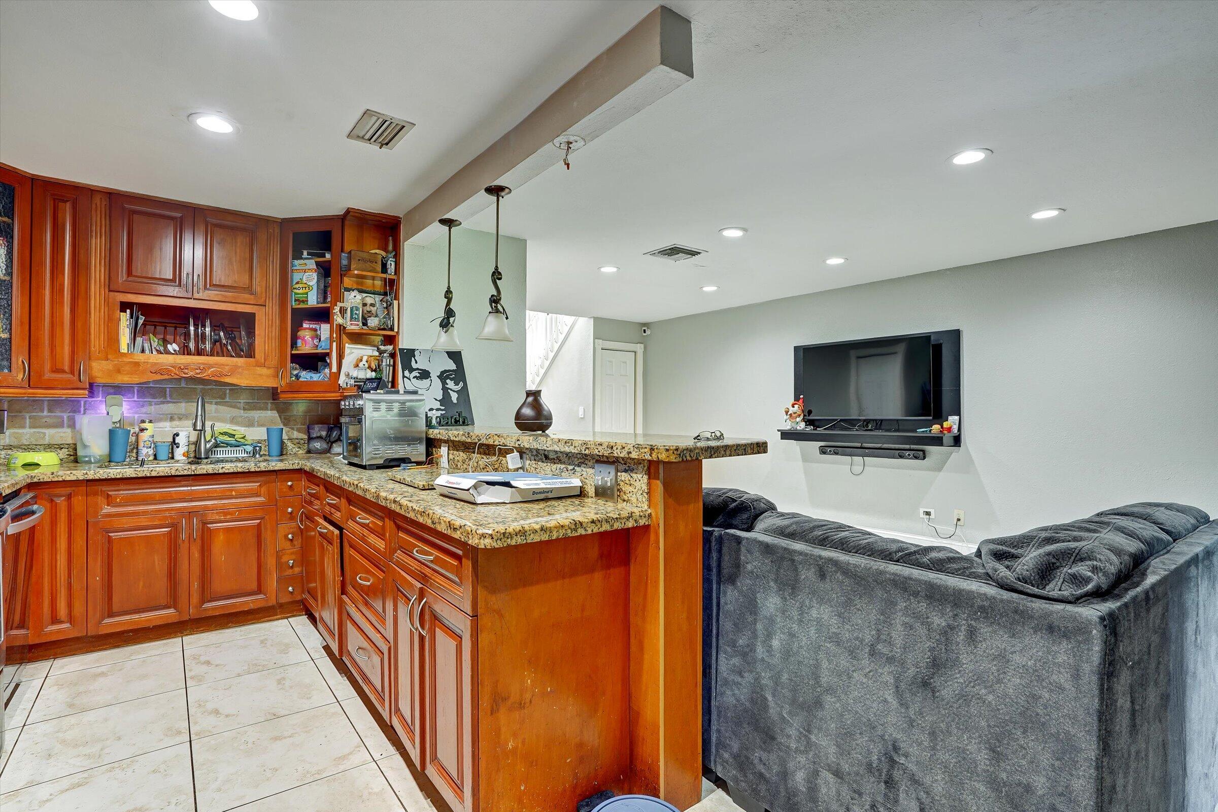 10723 NW 11th #10723 Pembroke Pines, FL 33026