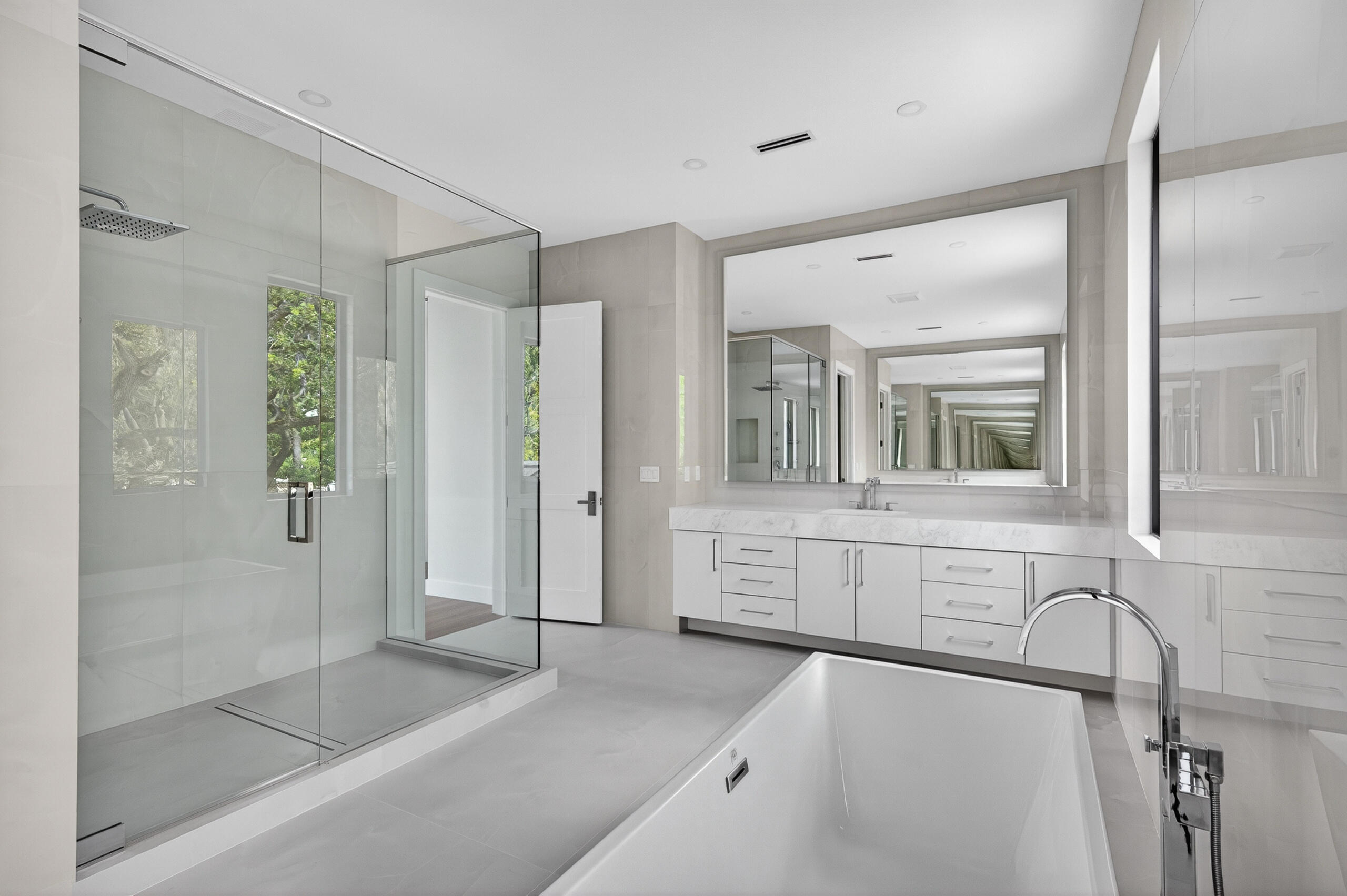 1550 Ponce De Leon Fort Lauderdale, FL 33316