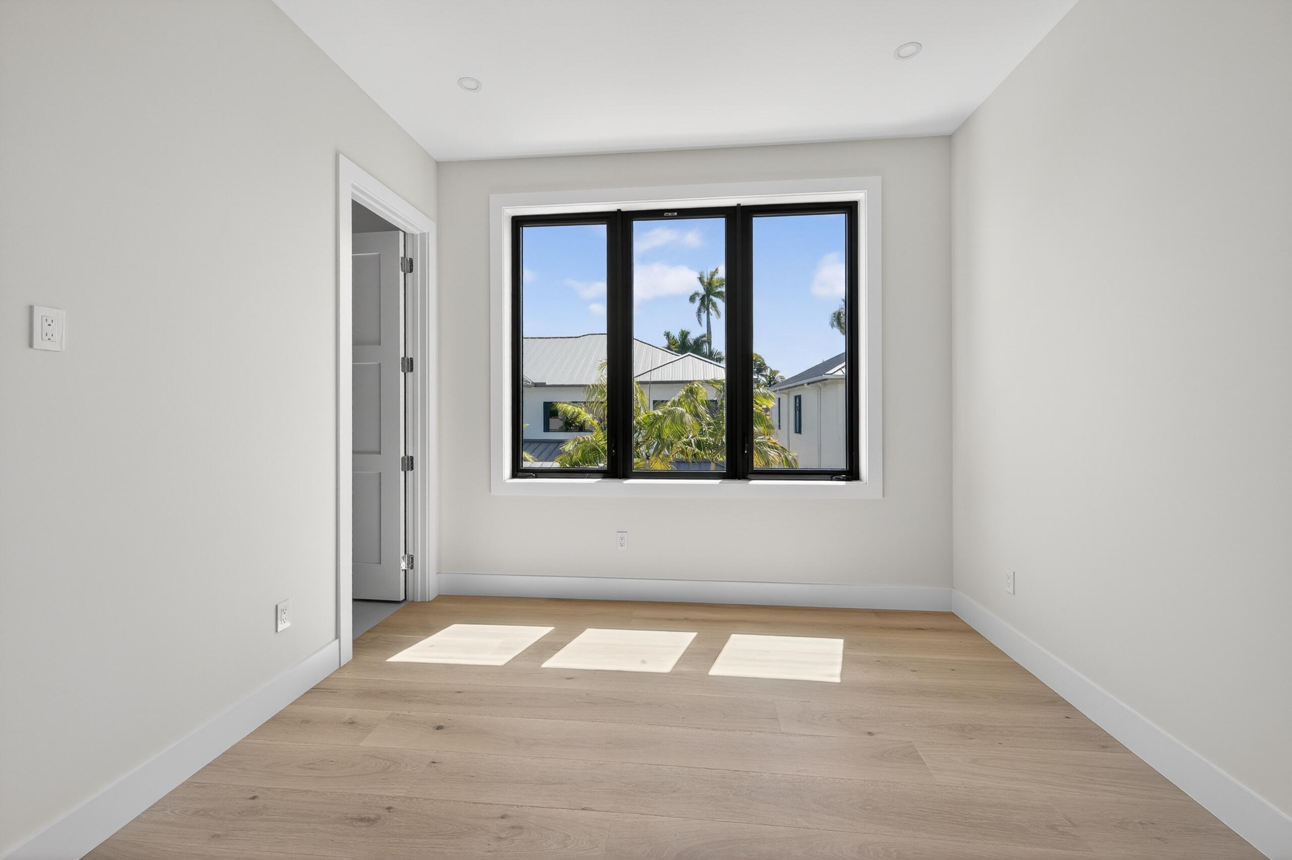 1550 Ponce De Leon Fort Lauderdale, FL 33316