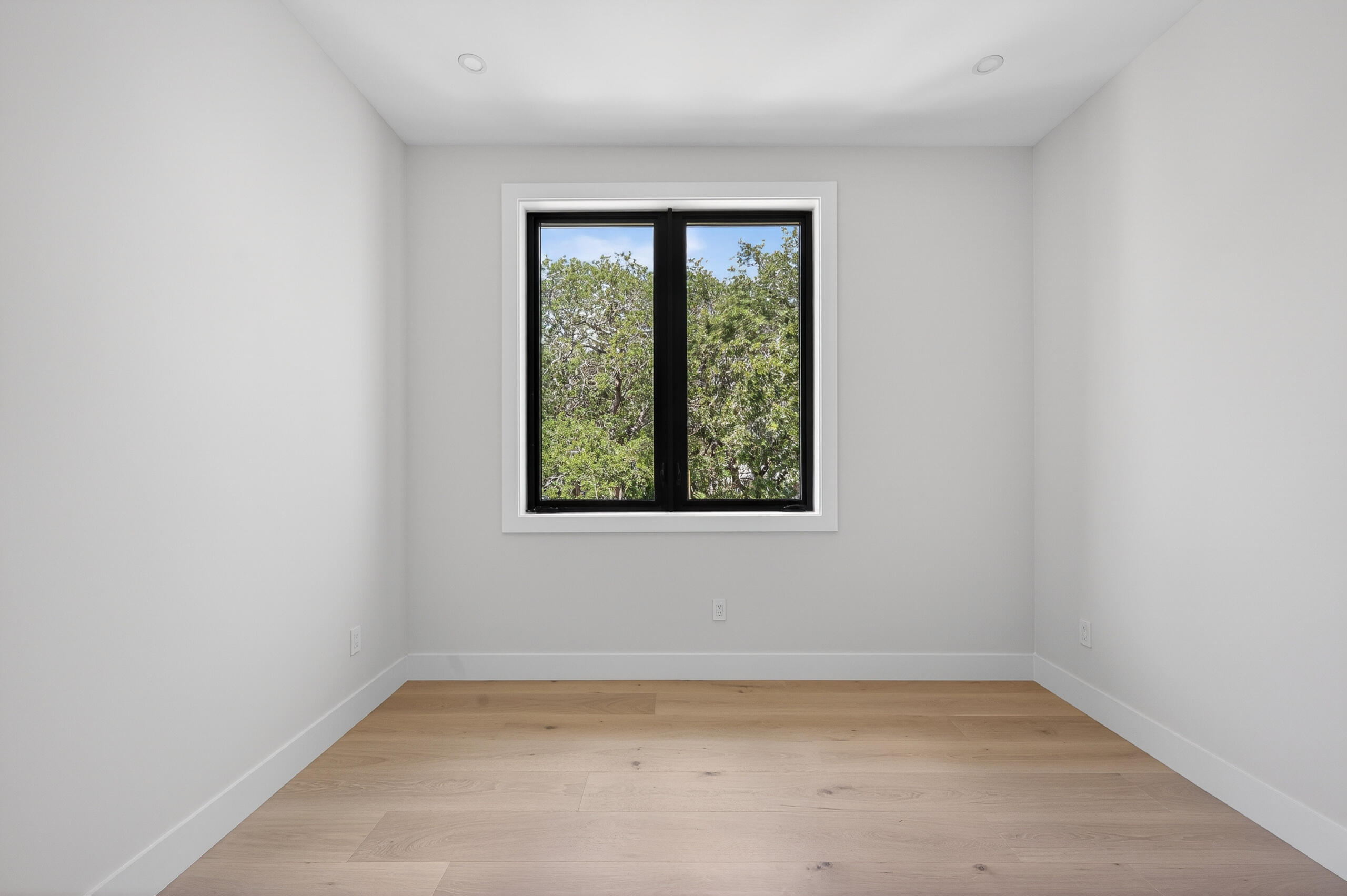 1550 Ponce De Leon Fort Lauderdale, FL 33316