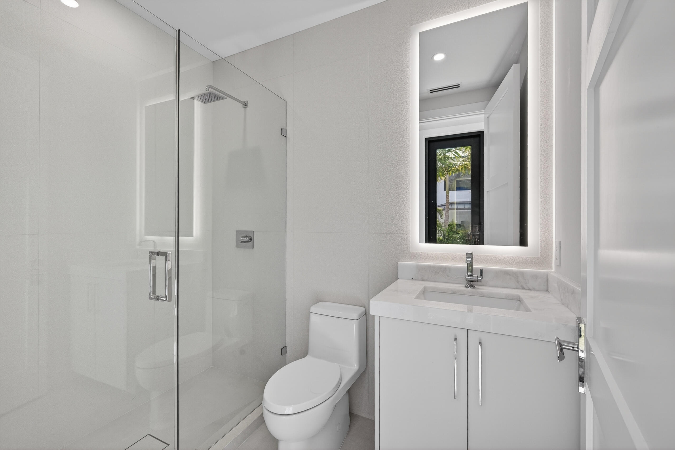 1550 Ponce De Leon Fort Lauderdale, FL 33316