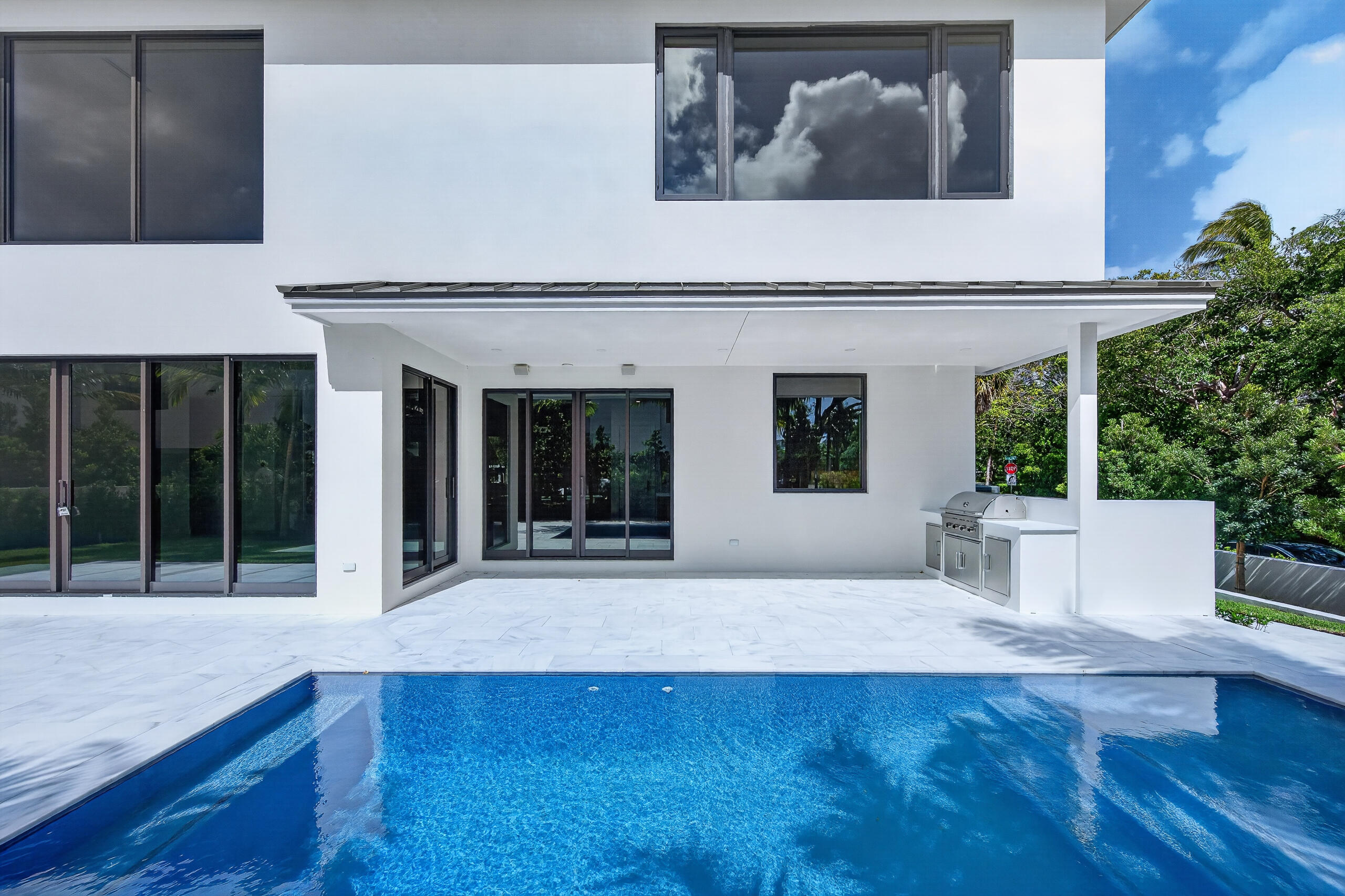 1550 Ponce De Leon Fort Lauderdale, FL 33316