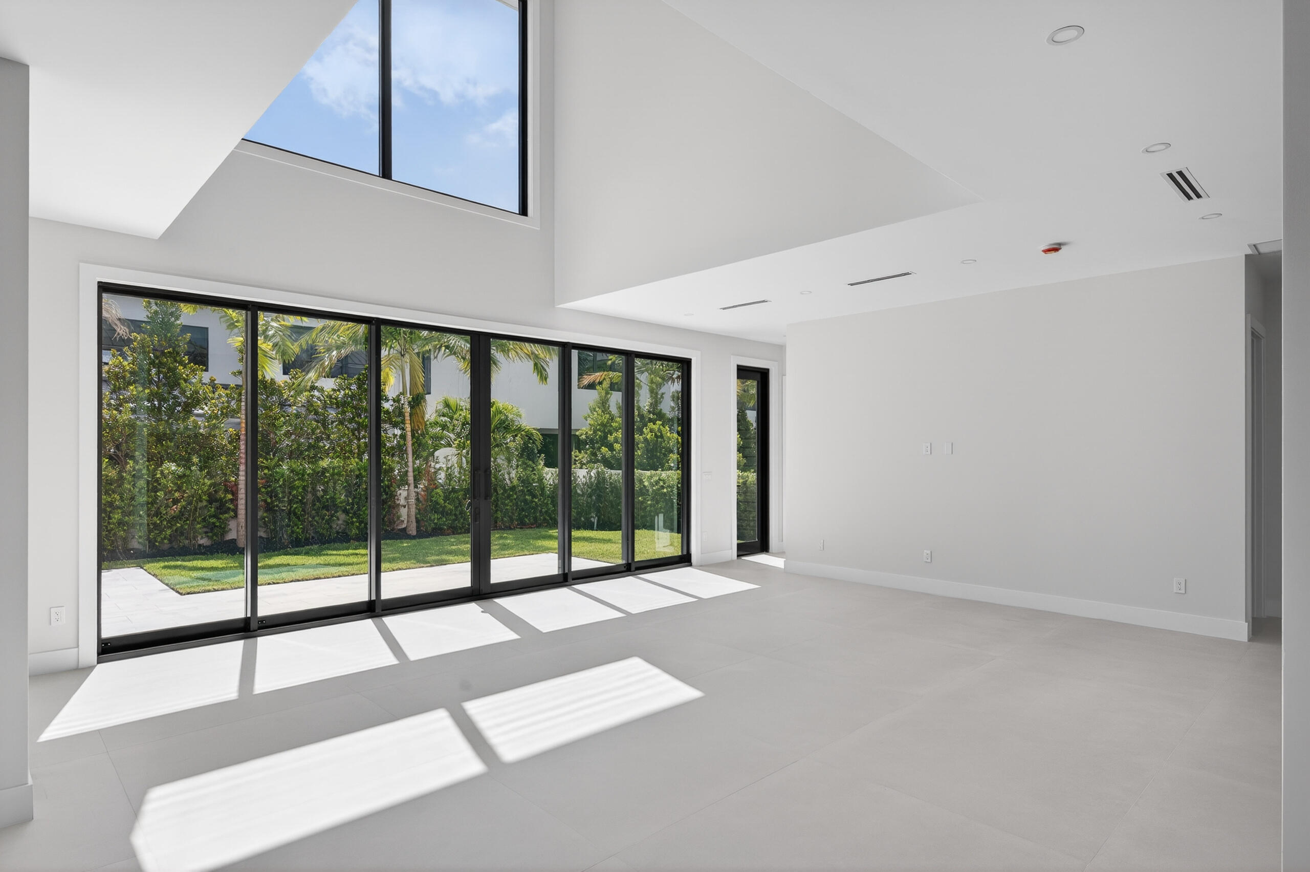 1550 Ponce De Leon Fort Lauderdale, FL 33316