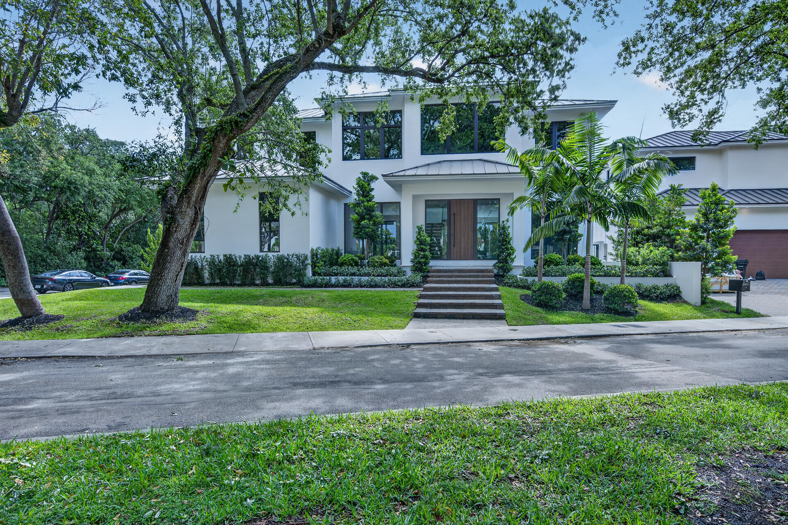 1550 Ponce De Leon Fort Lauderdale, FL 33316