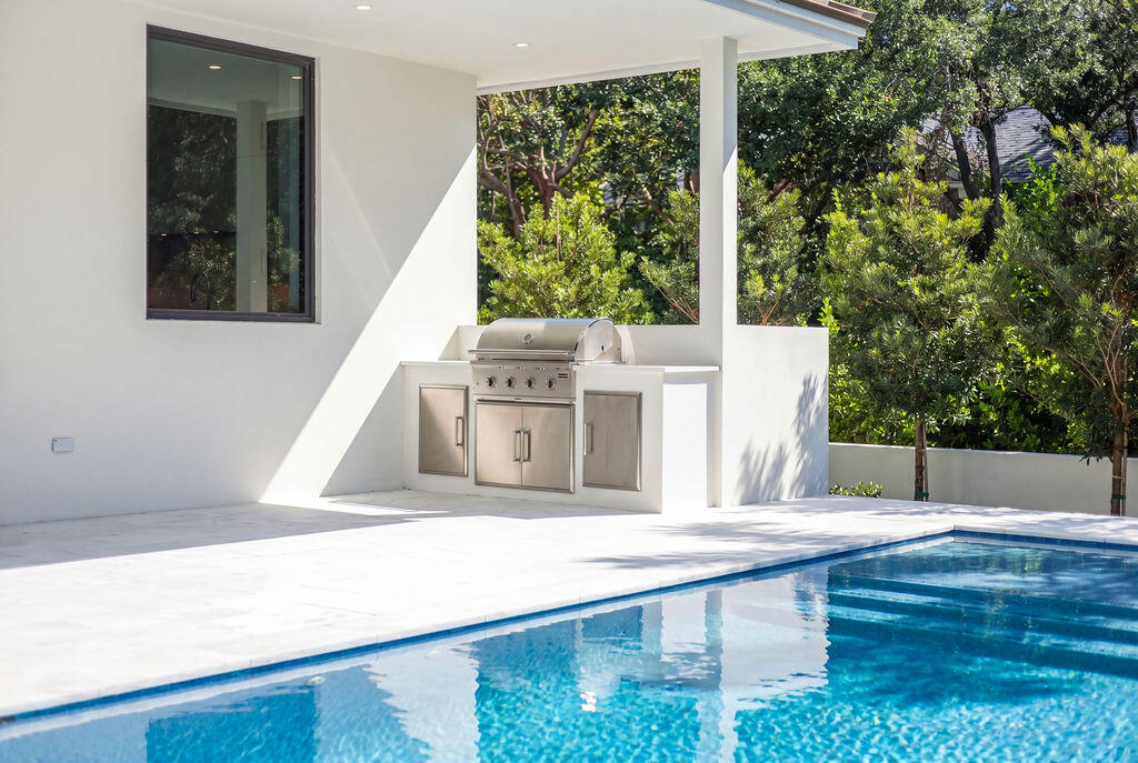 1550 Ponce De Leon Fort Lauderdale, FL 33316