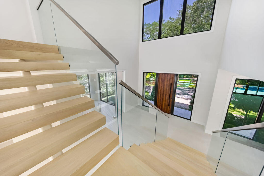 1550 Ponce De Leon Fort Lauderdale, FL 33316