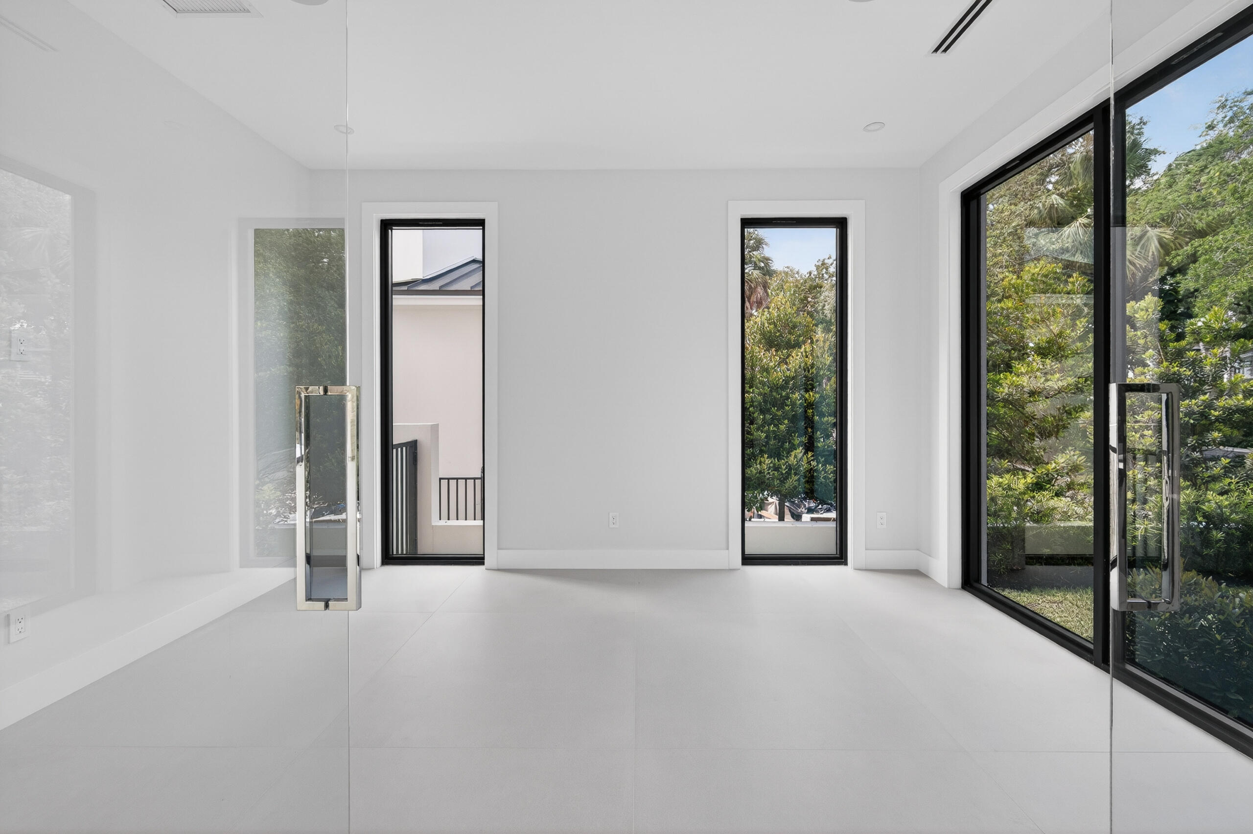 1550 Ponce De Leon Fort Lauderdale, FL 33316