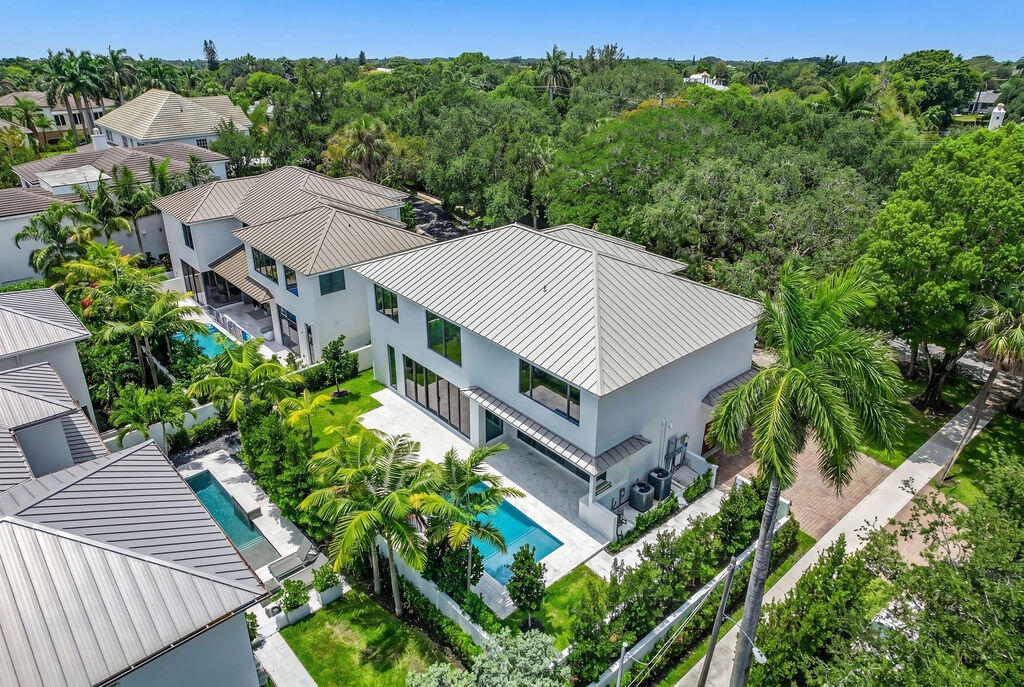 1550 Ponce De Leon Fort Lauderdale, FL 33316