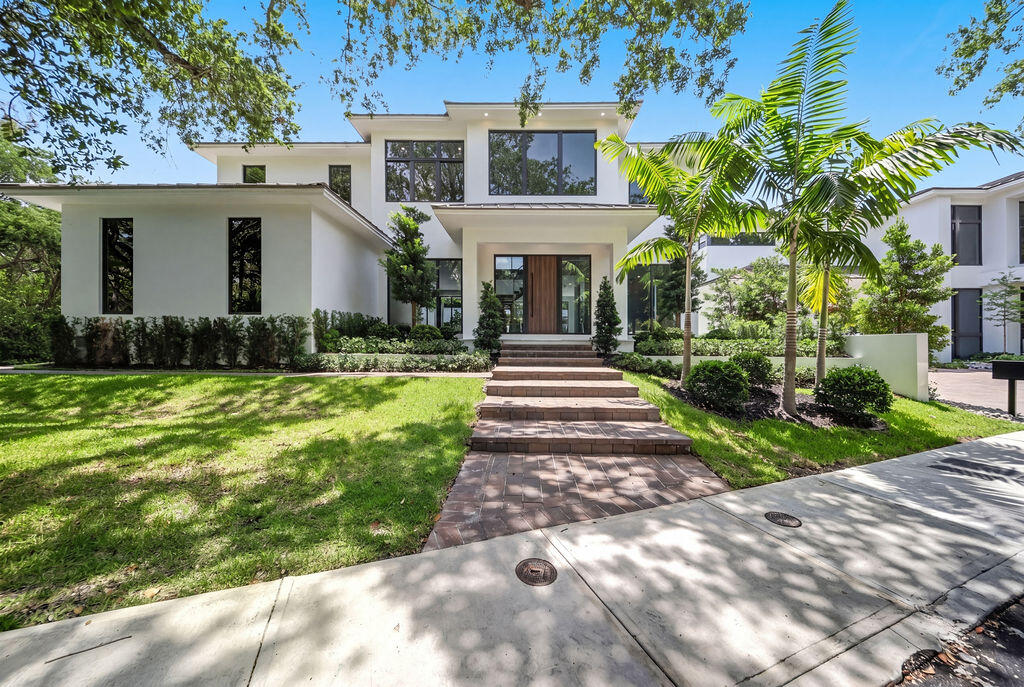 1550 Ponce De Leon Fort Lauderdale, FL 33316