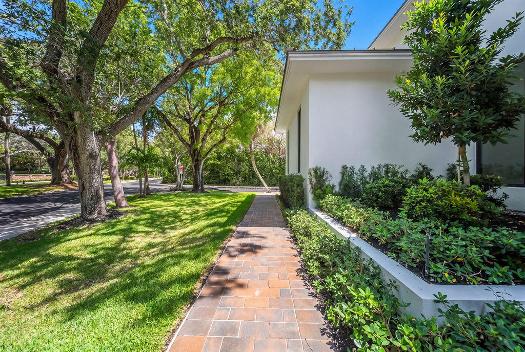 1550 Ponce De Leon Fort Lauderdale, FL 33316