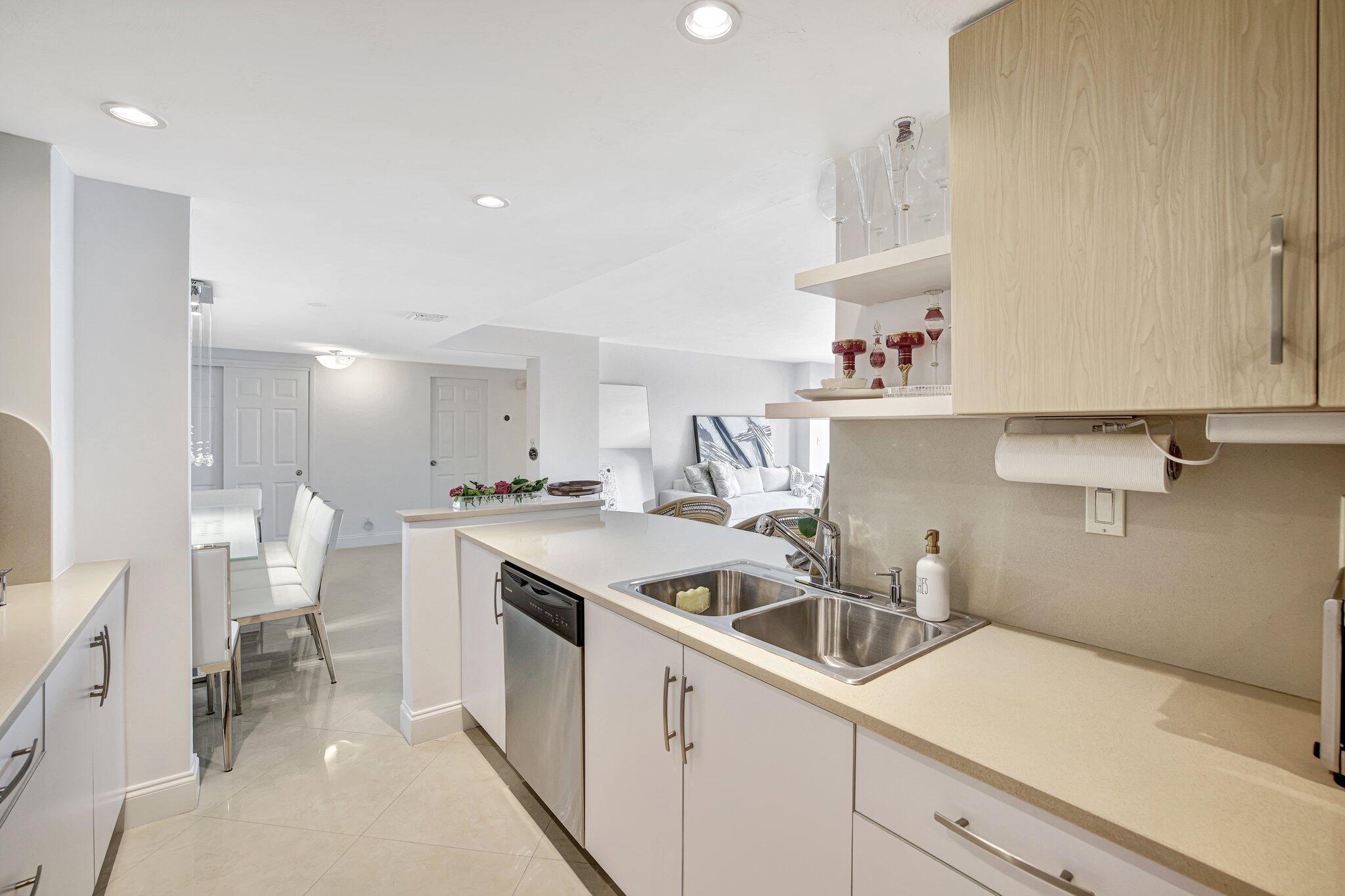 2100 S Ocean #7-cd Fort Lauderdale, FL 33316