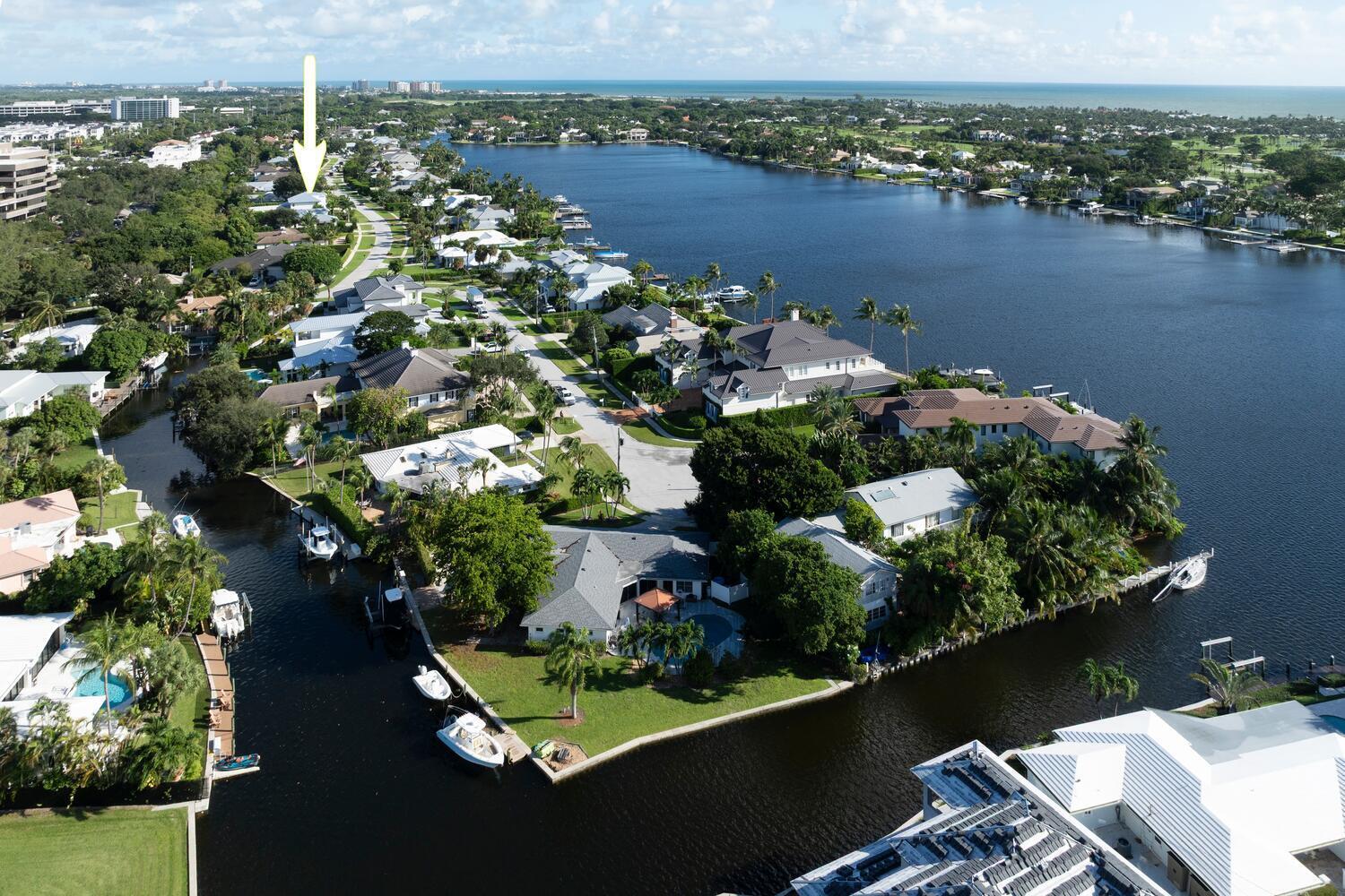 11823 Lake Shr North Palm Beach, FL 33408