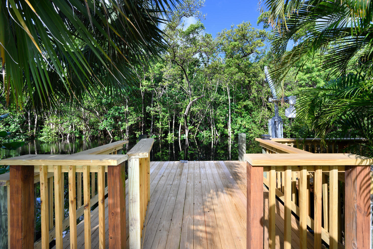11823 Lake Shr North Palm Beach, FL 33408