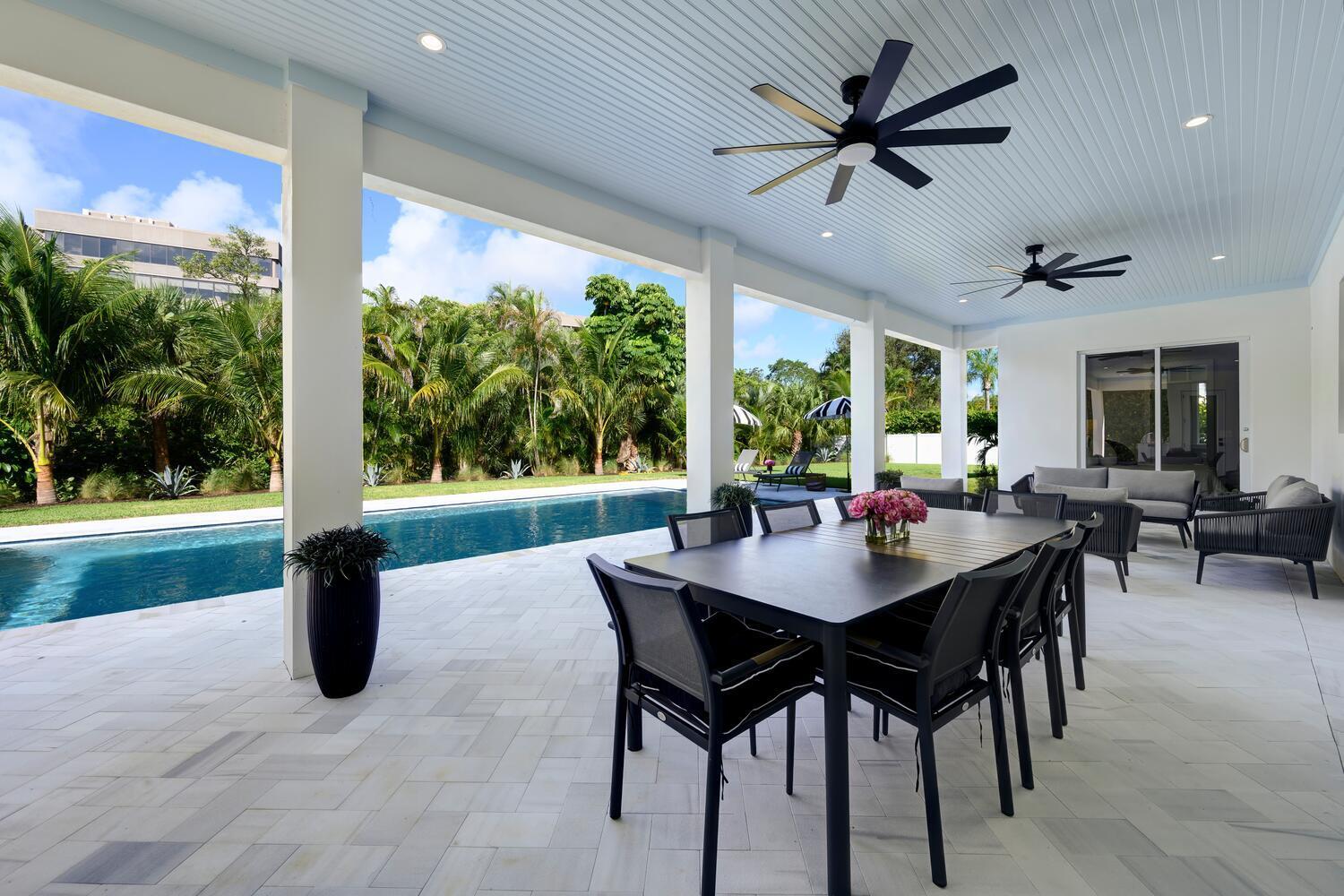 11823 Lake Shr North Palm Beach, FL 33408