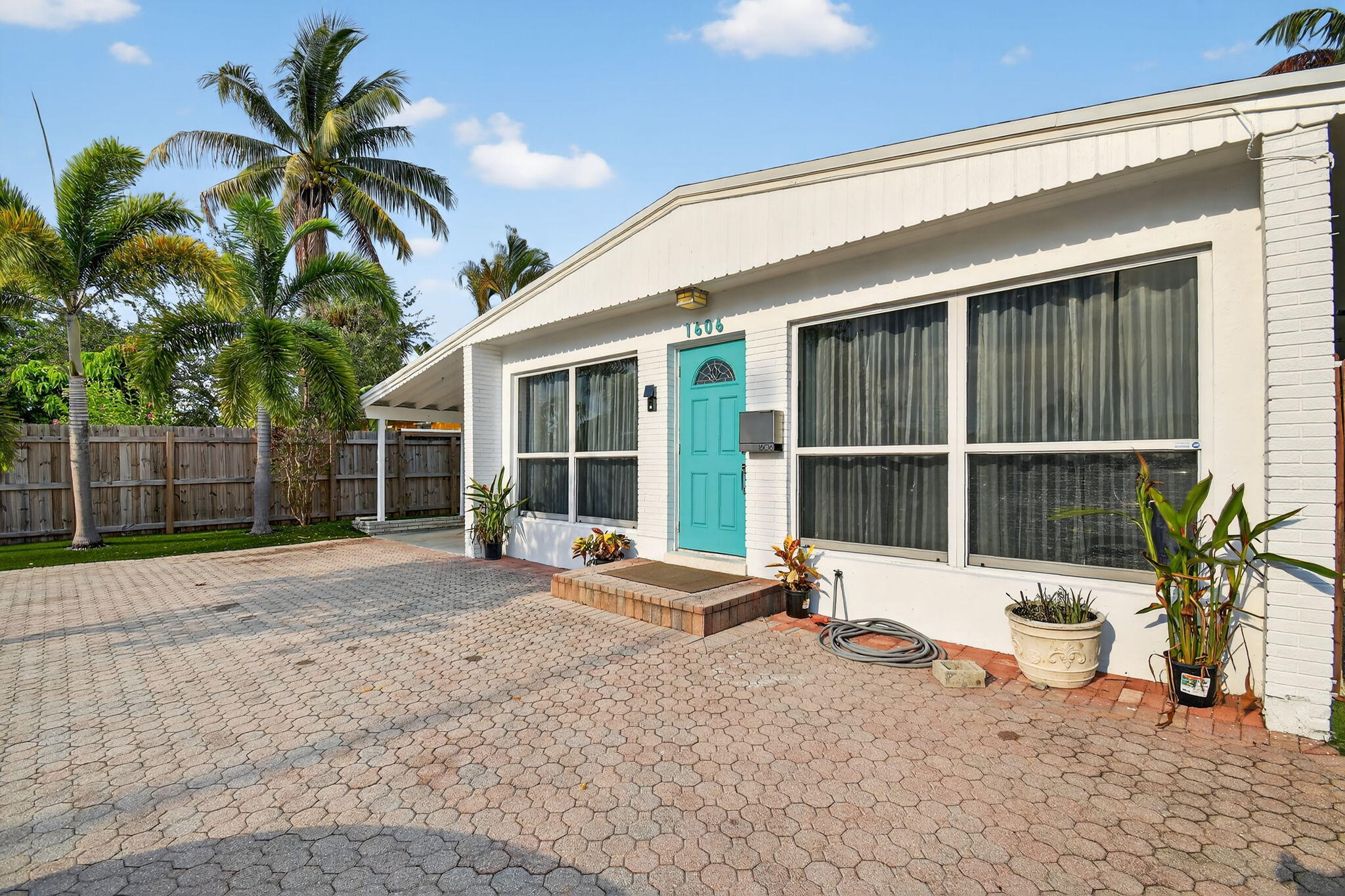 1606 NE 15th #1606