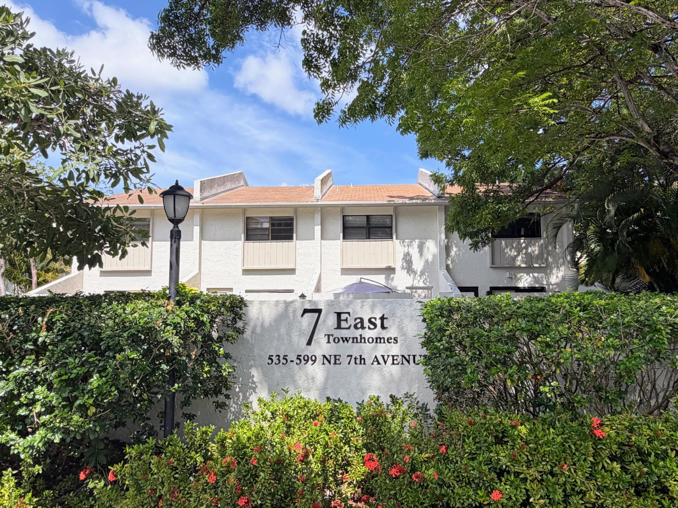 575 NE 7th #4b
