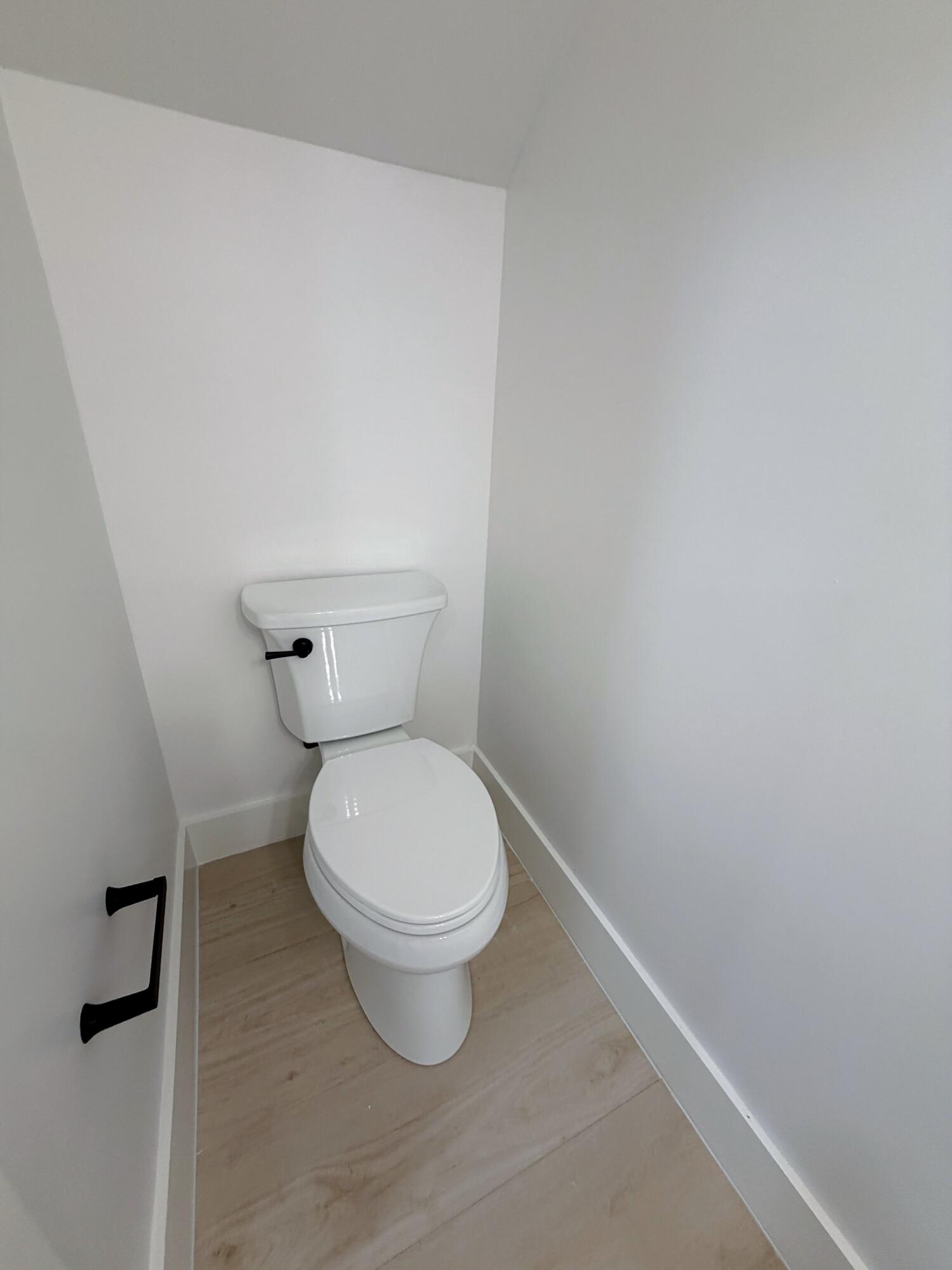 575 NE 7th #4b Fort Lauderdale, FL 33301