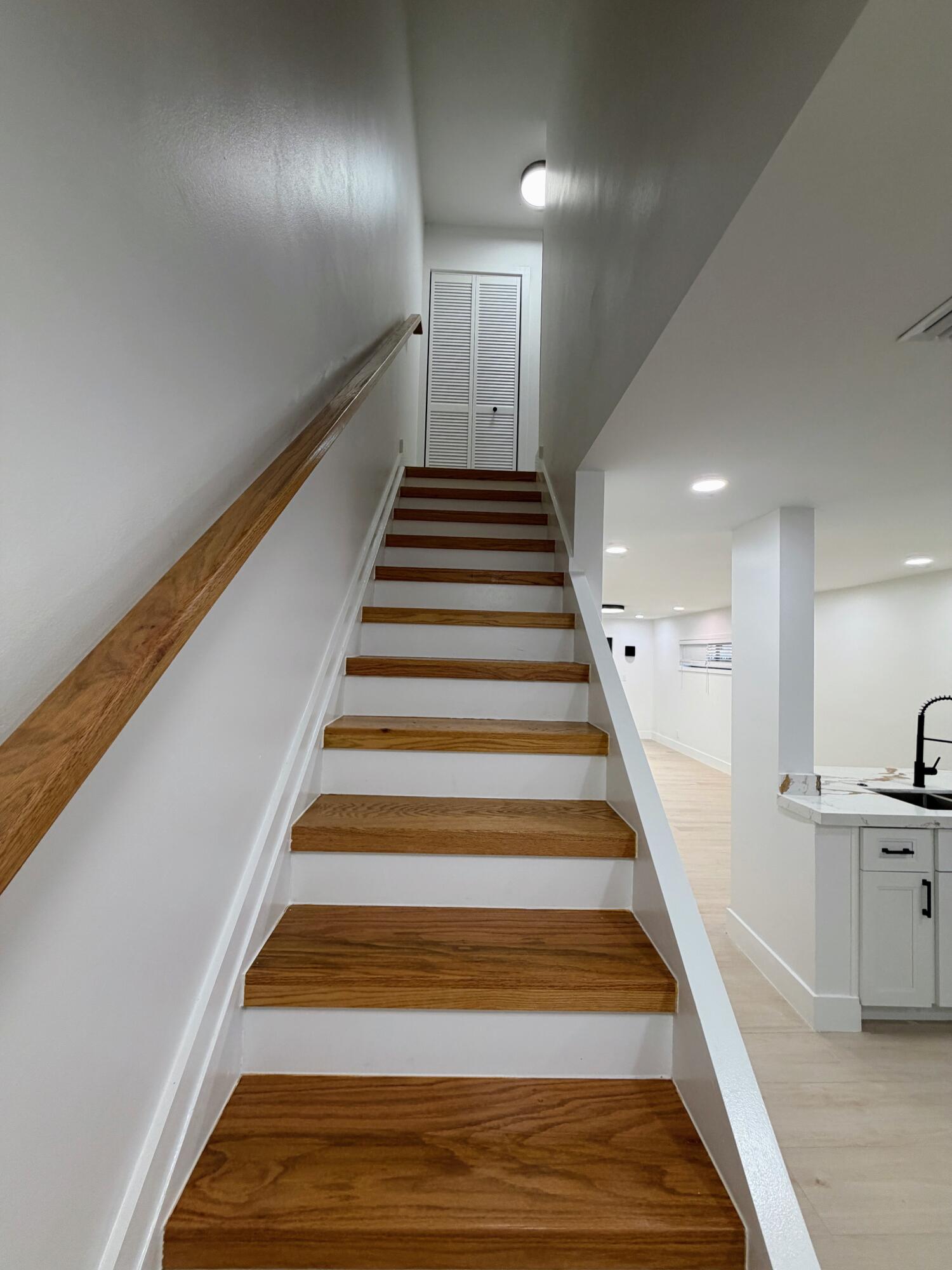 575 NE 7th #4b Fort Lauderdale, FL 33301