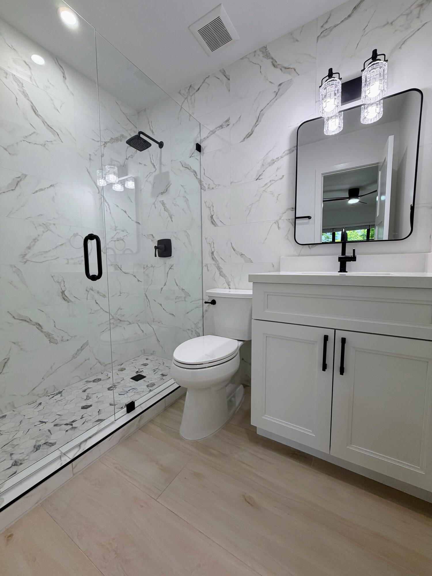 575 NE 7th #4b Fort Lauderdale, FL 33301