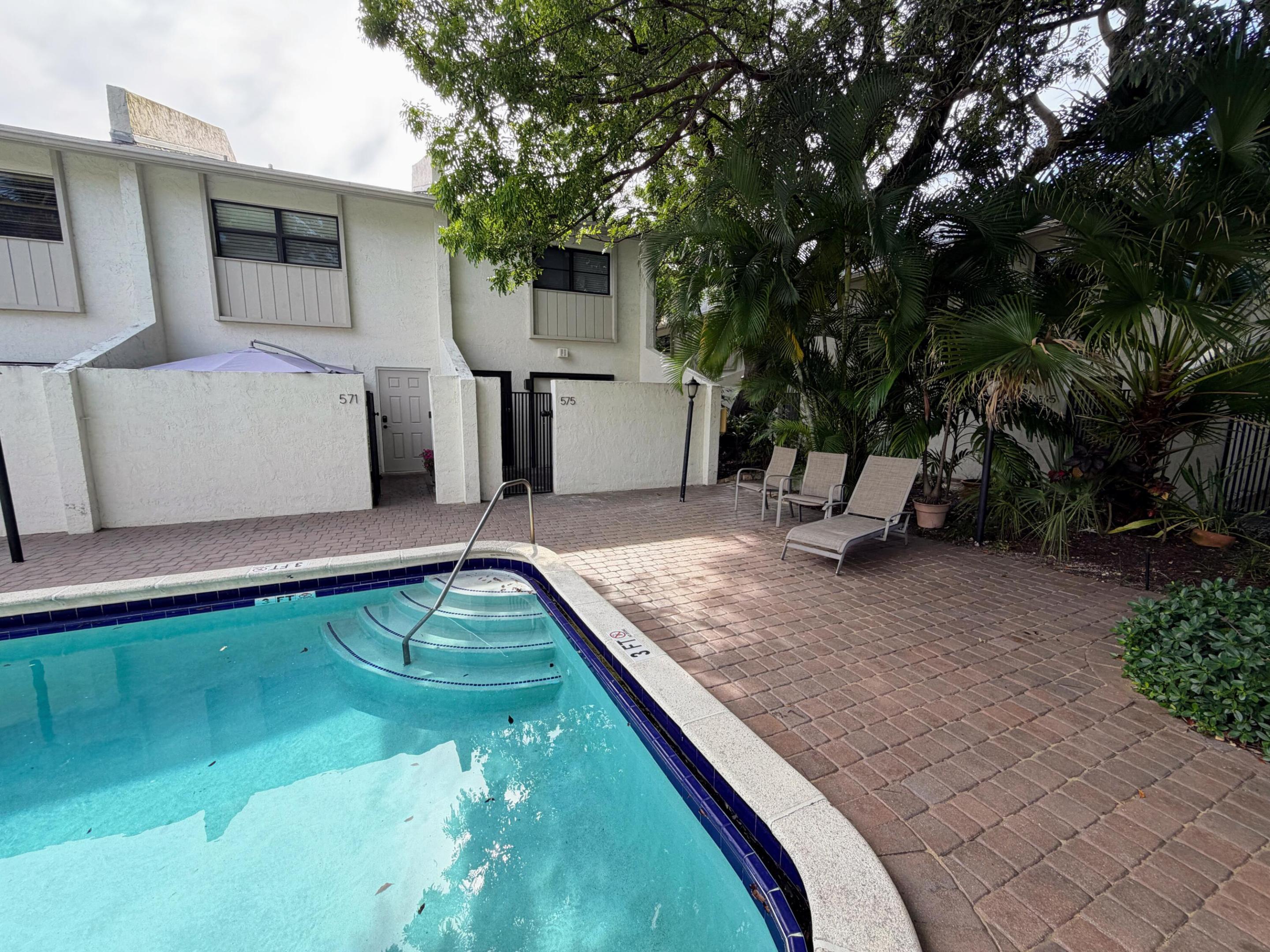 575 NE 7th #4b Fort Lauderdale, FL 33301