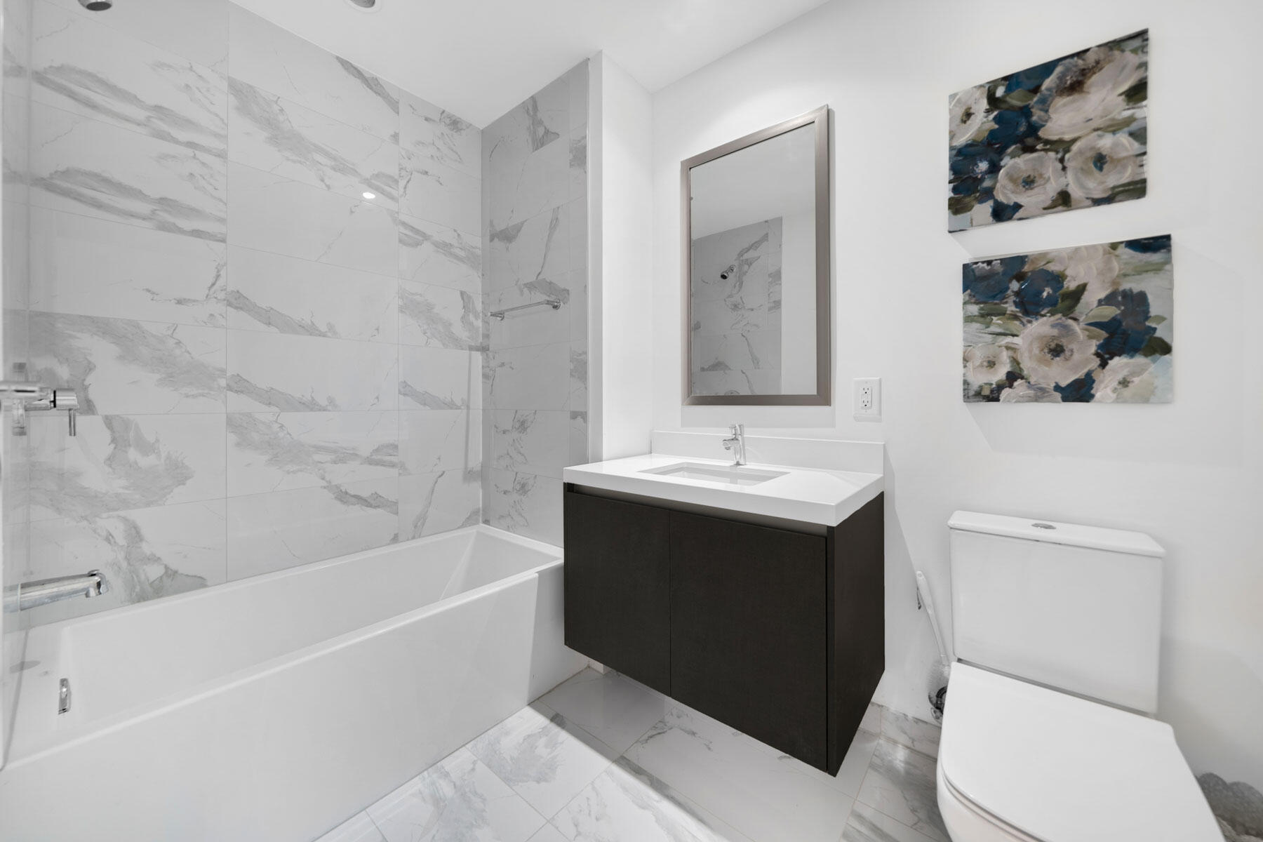 851 NE 1st #2410 Miami, FL 33132