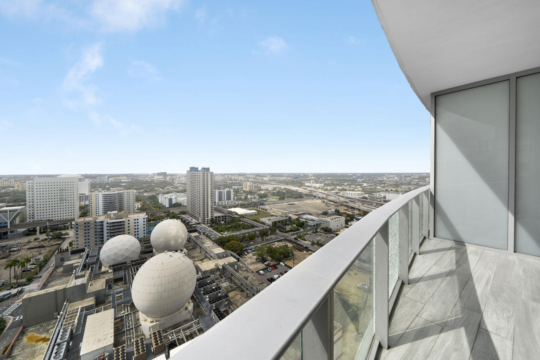 851 NE 1st #2410 Miami, FL 33132