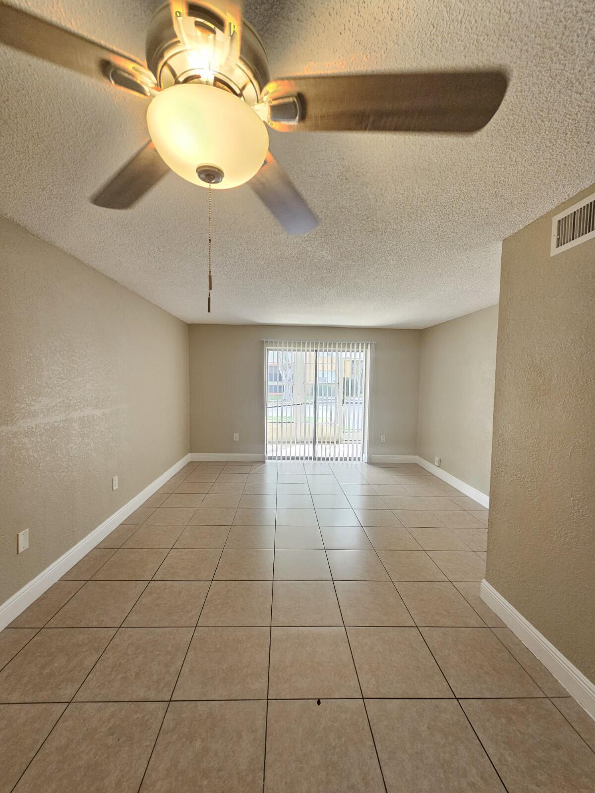 4324 NW 9th #6-1C