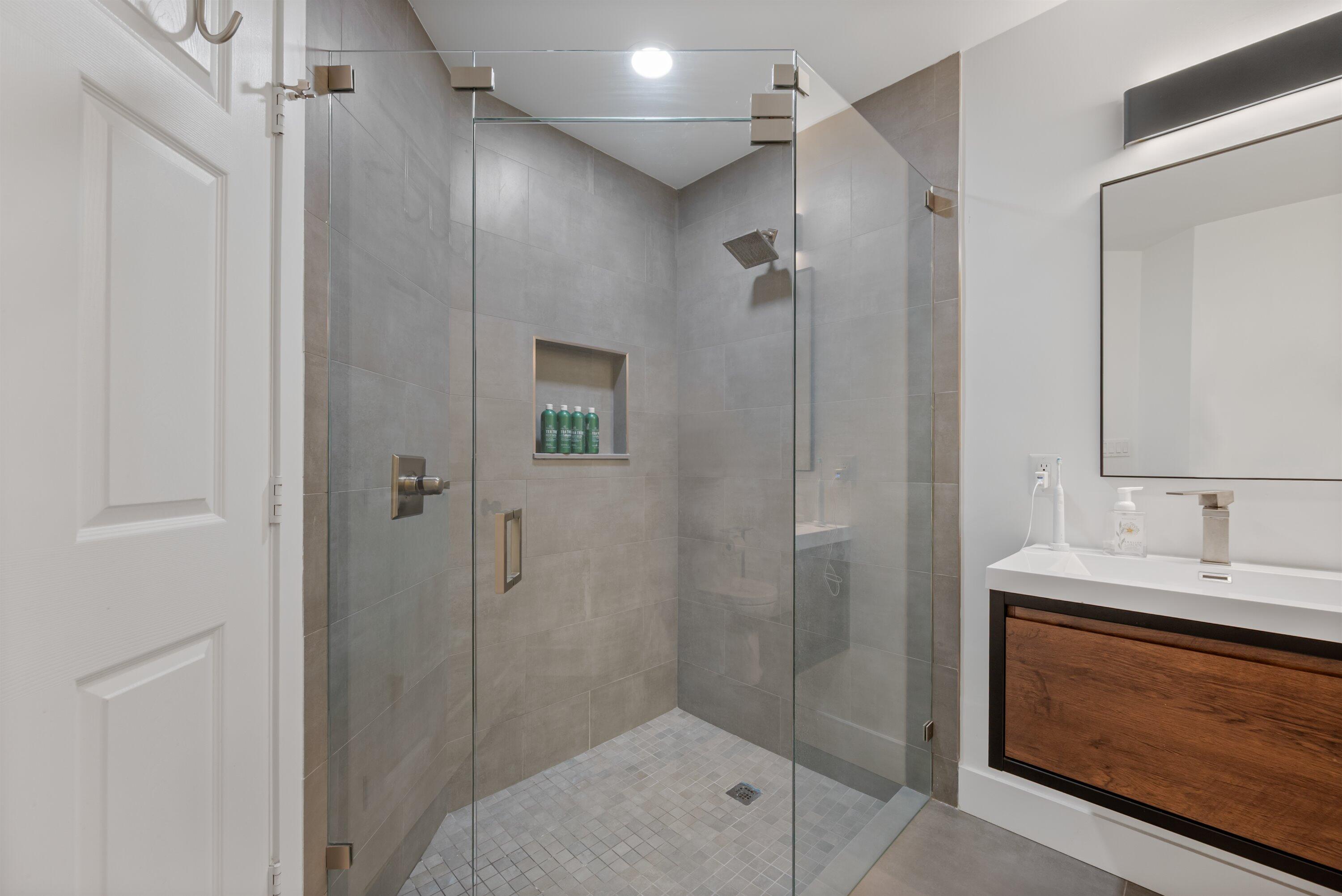 2236 Las Casitas Wellington, FL 33414