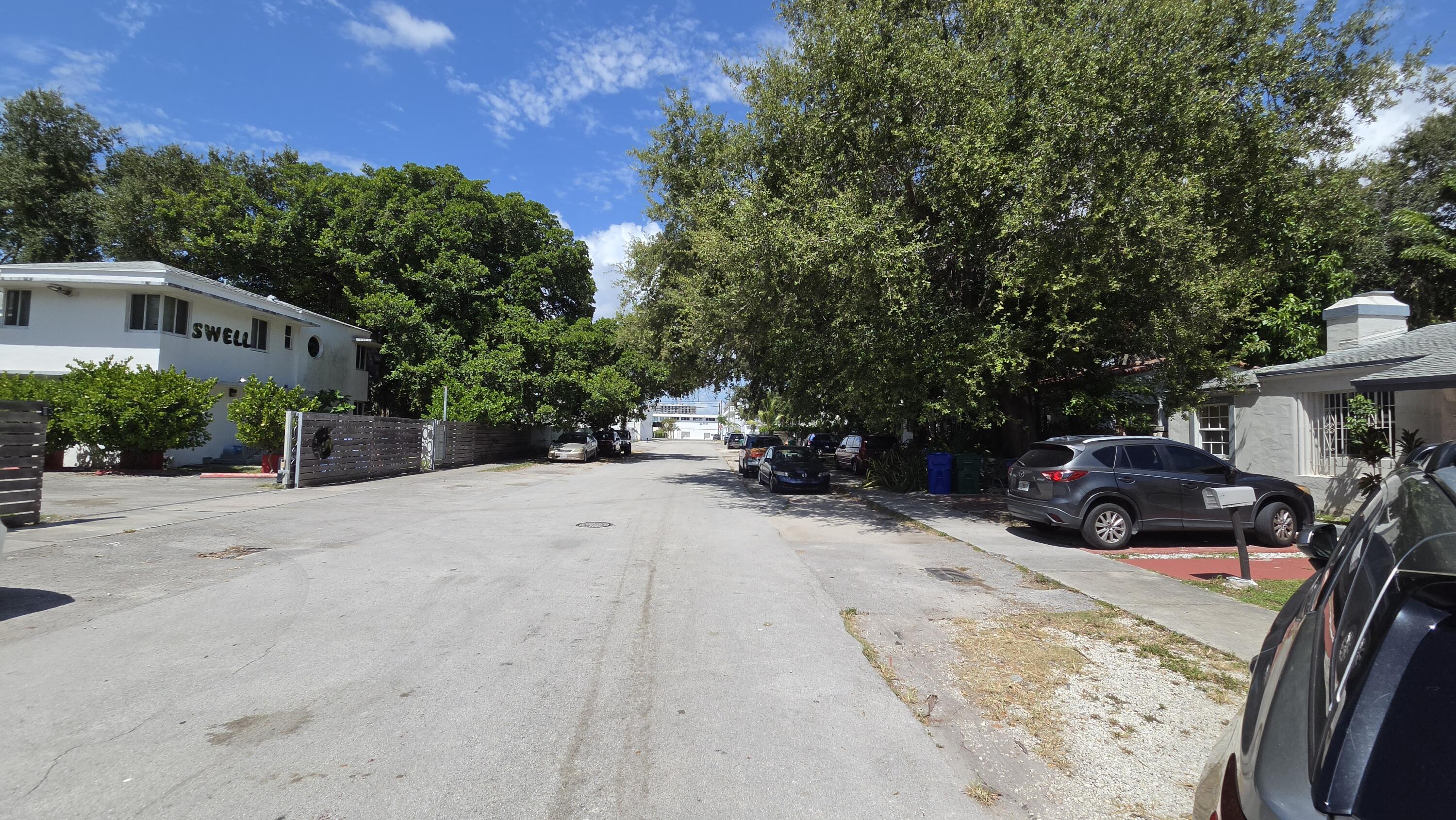 655 NE 80th Miami, FL 33138
