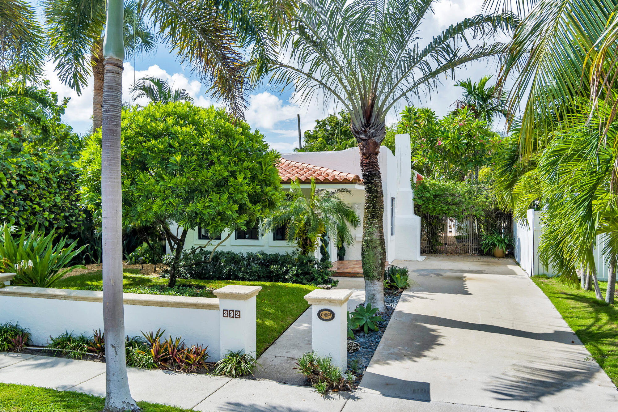 332 Pilgrim Rd
