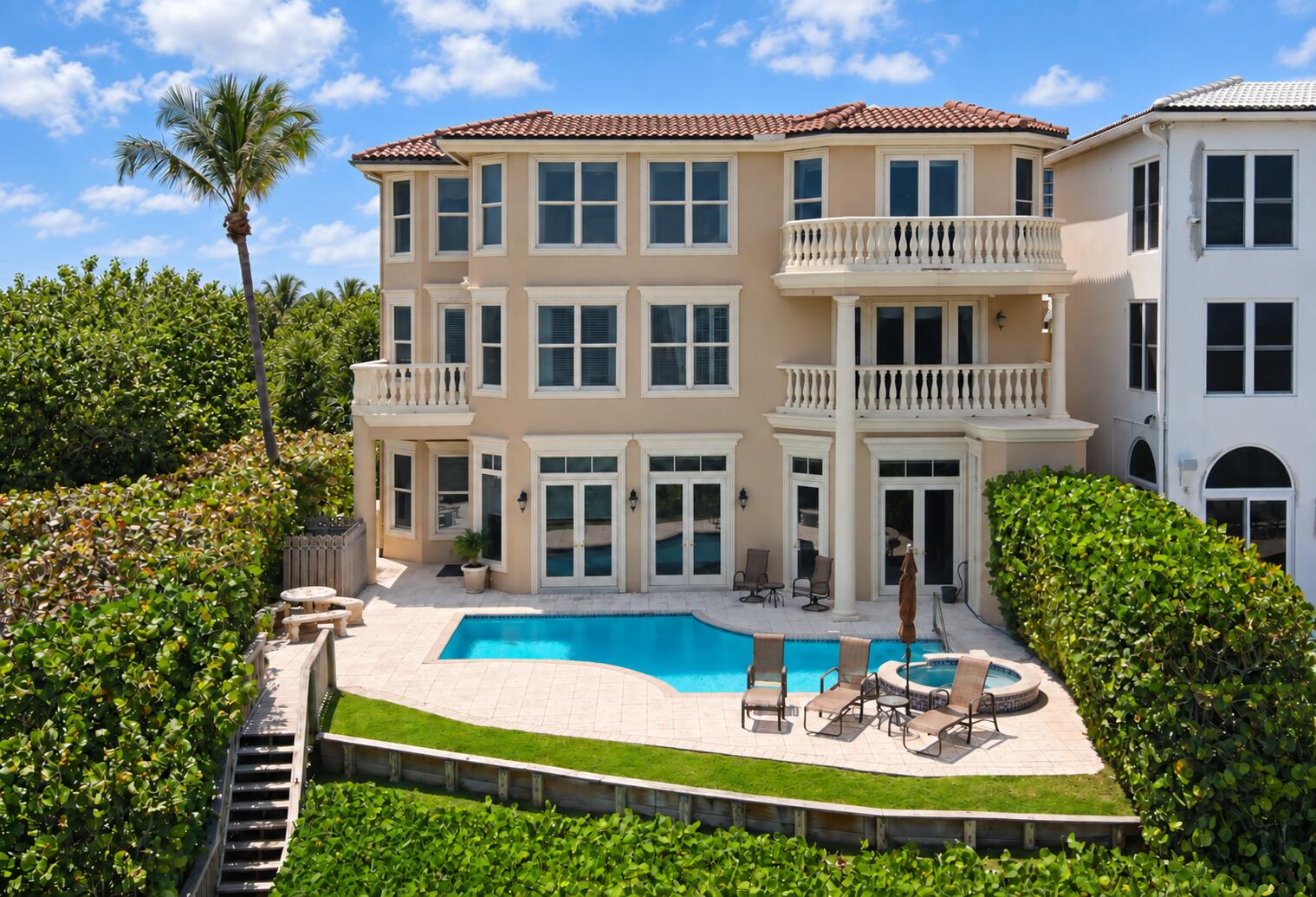 4715 S Ocean Blvd Highland Beach, FL 33487