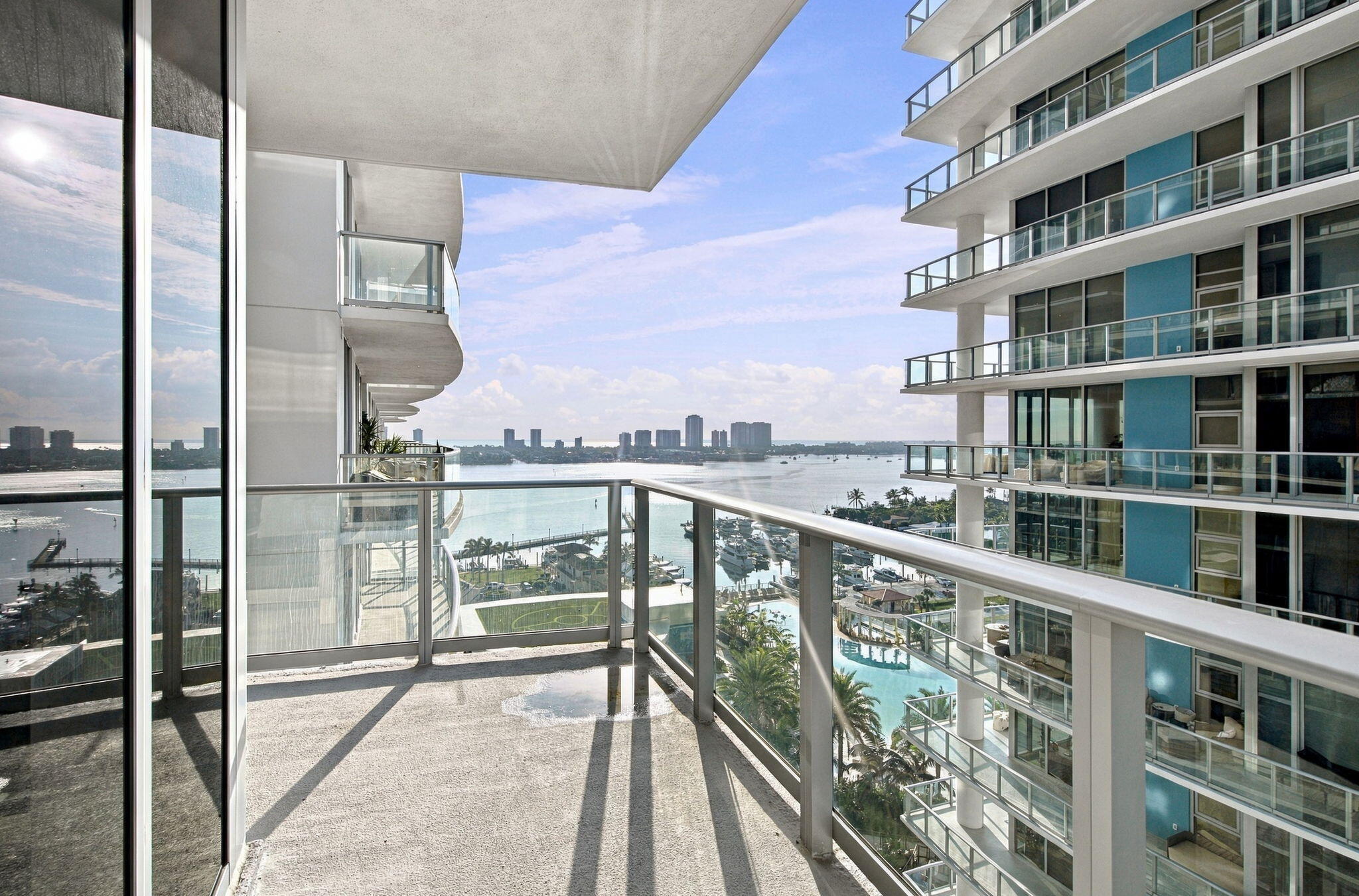 220 Lake Shr Dr #1423 West Palm Beach, FL 33403