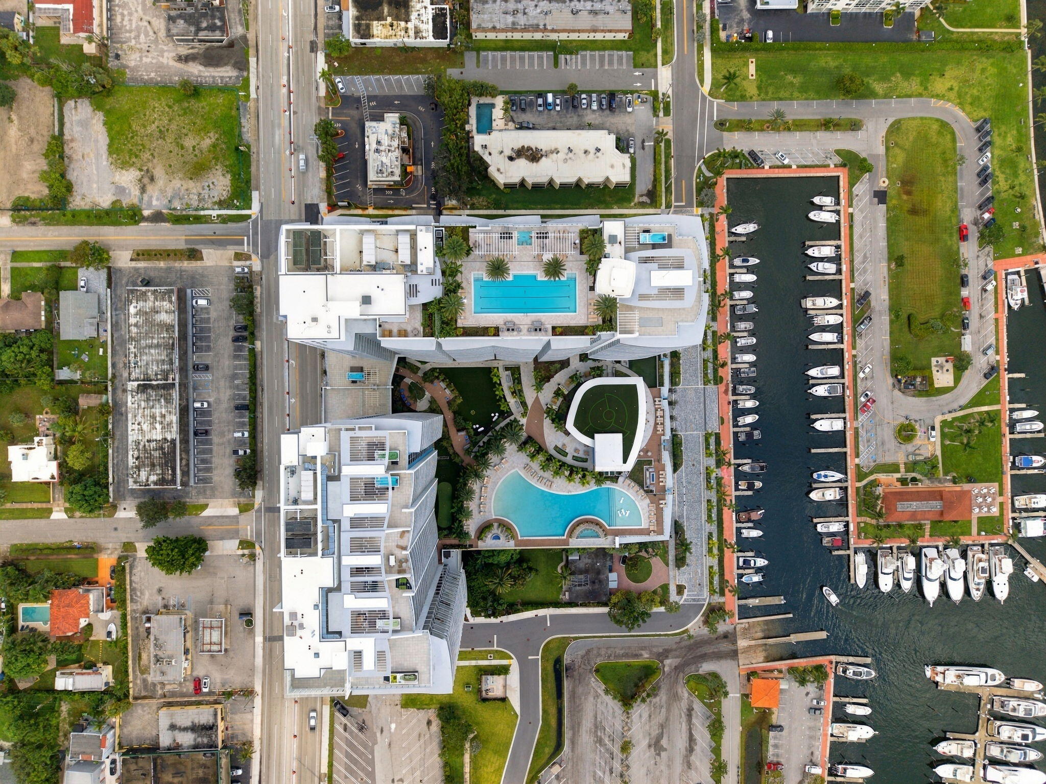 220 Lake Shr Dr #1423 West Palm Beach, FL 33403