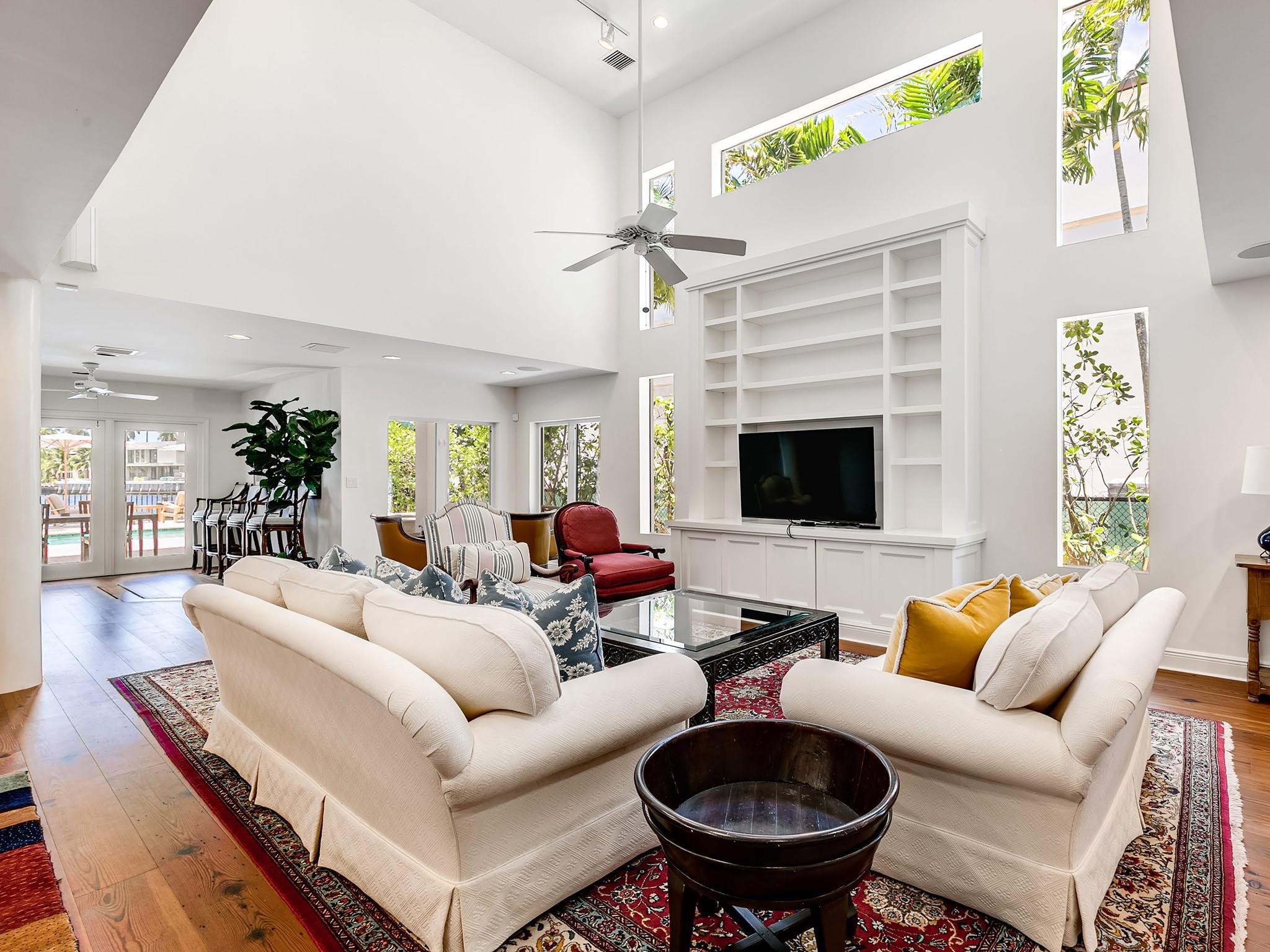 1833 SE 7th St Fort Lauderdale, FL 33316 1833 SE 7th St Fort Lauderdale, FL 33316